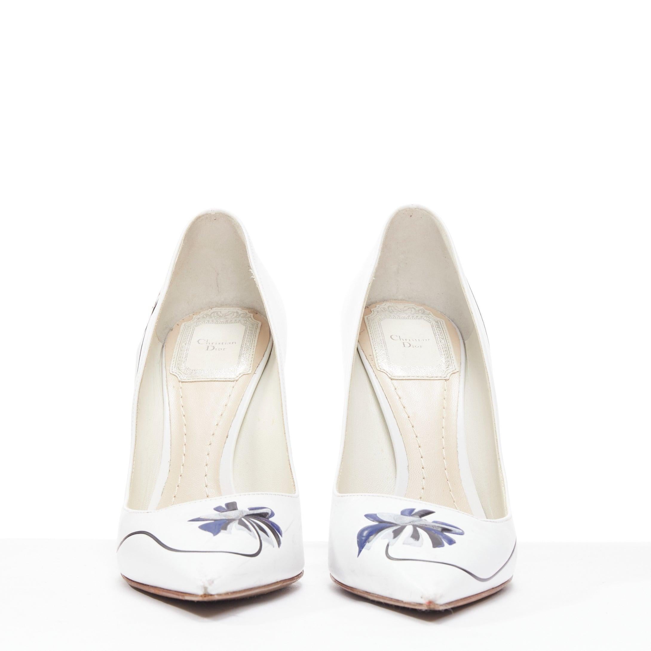 DIOR Raf Simons Paradise white leather cursive logo emboss pumps EU35 In Fair Condition In Hong Kong, NT