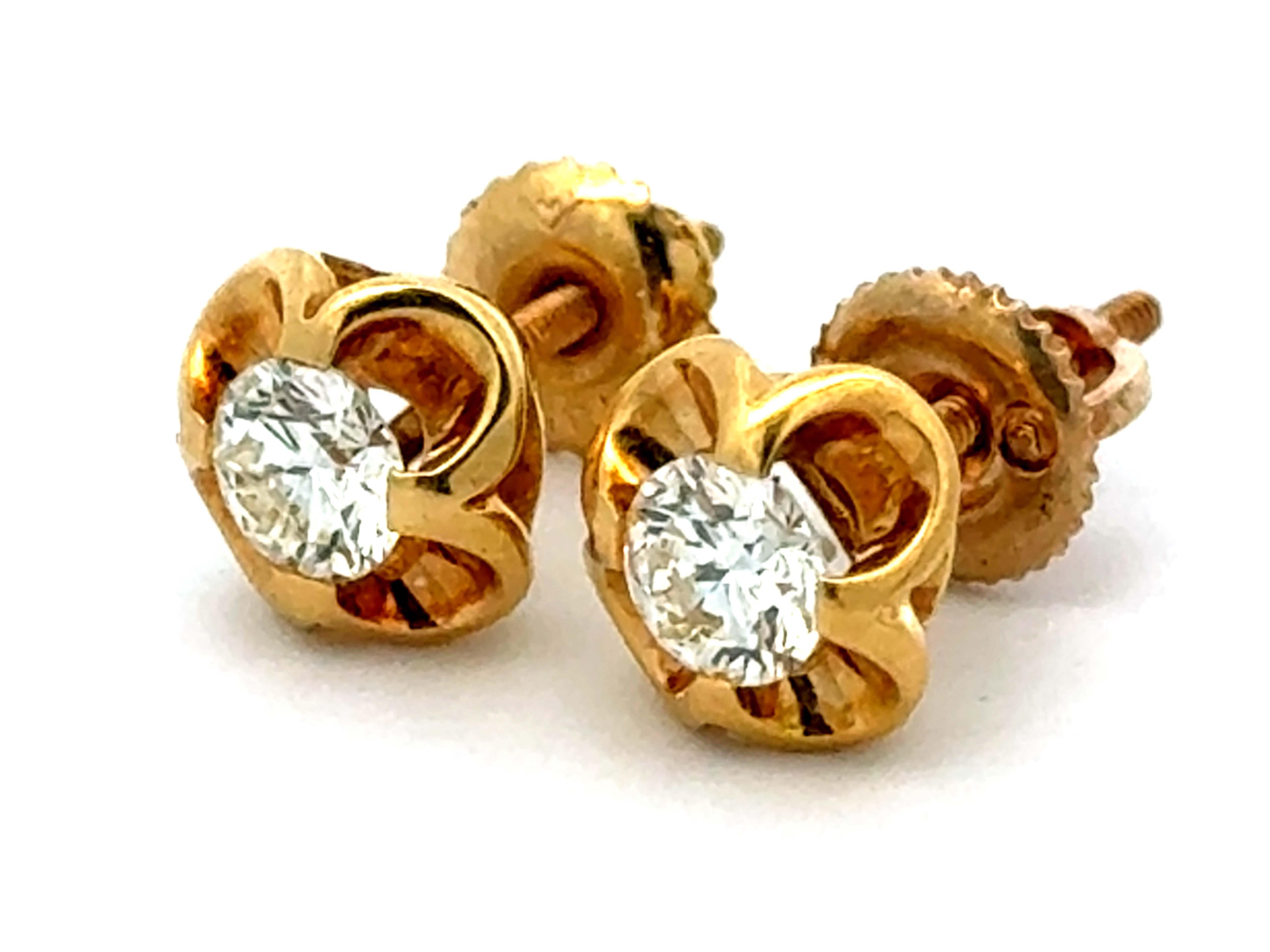 Brilliant Cut DIOR Rare Vintage Diamond Flower Earrings 18K Yellow Gold For Sale