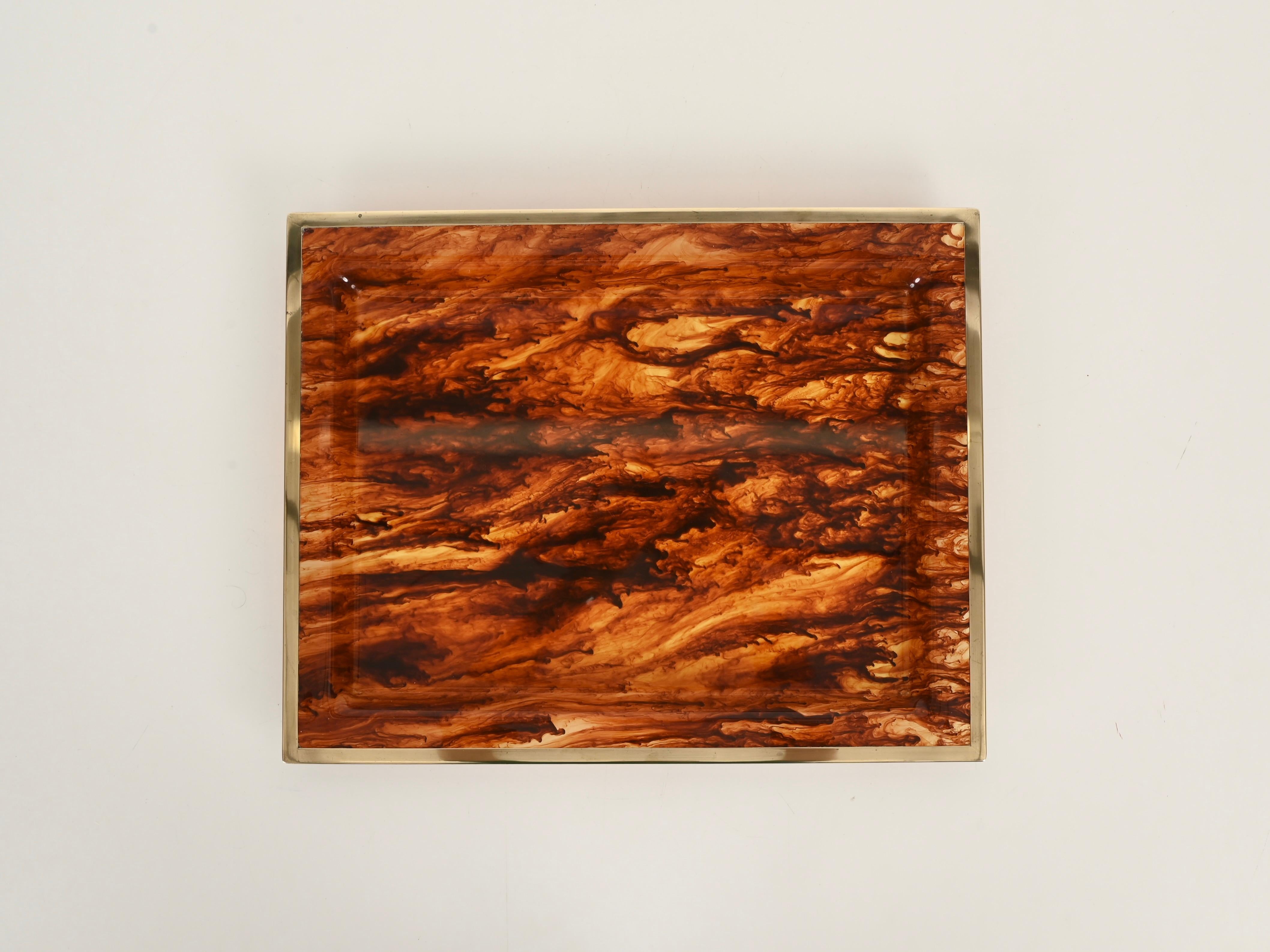 Fatto a mano Dior Rectangular Tortoiseshell Effect Lucite and Brass Serving Tray, Italy 1970s in vendita