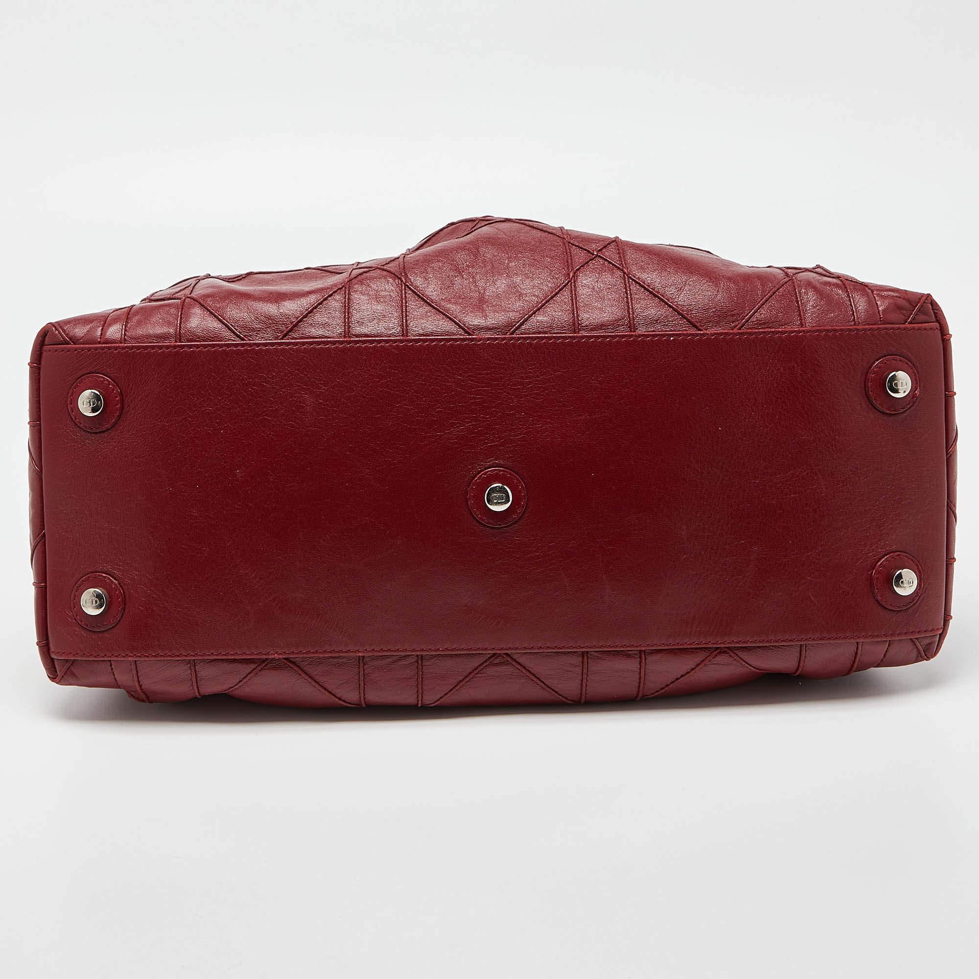 Dior Red Cannage Leather Le Trente Hobo In Fair Condition In Dubai, Al Qouz 2