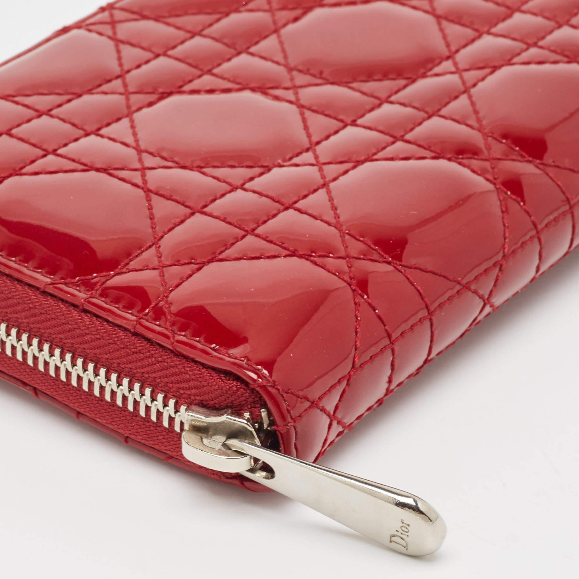 Women's Dior Red Cannage Patent Leather Lady Dior Zip Around Wallet For Sale