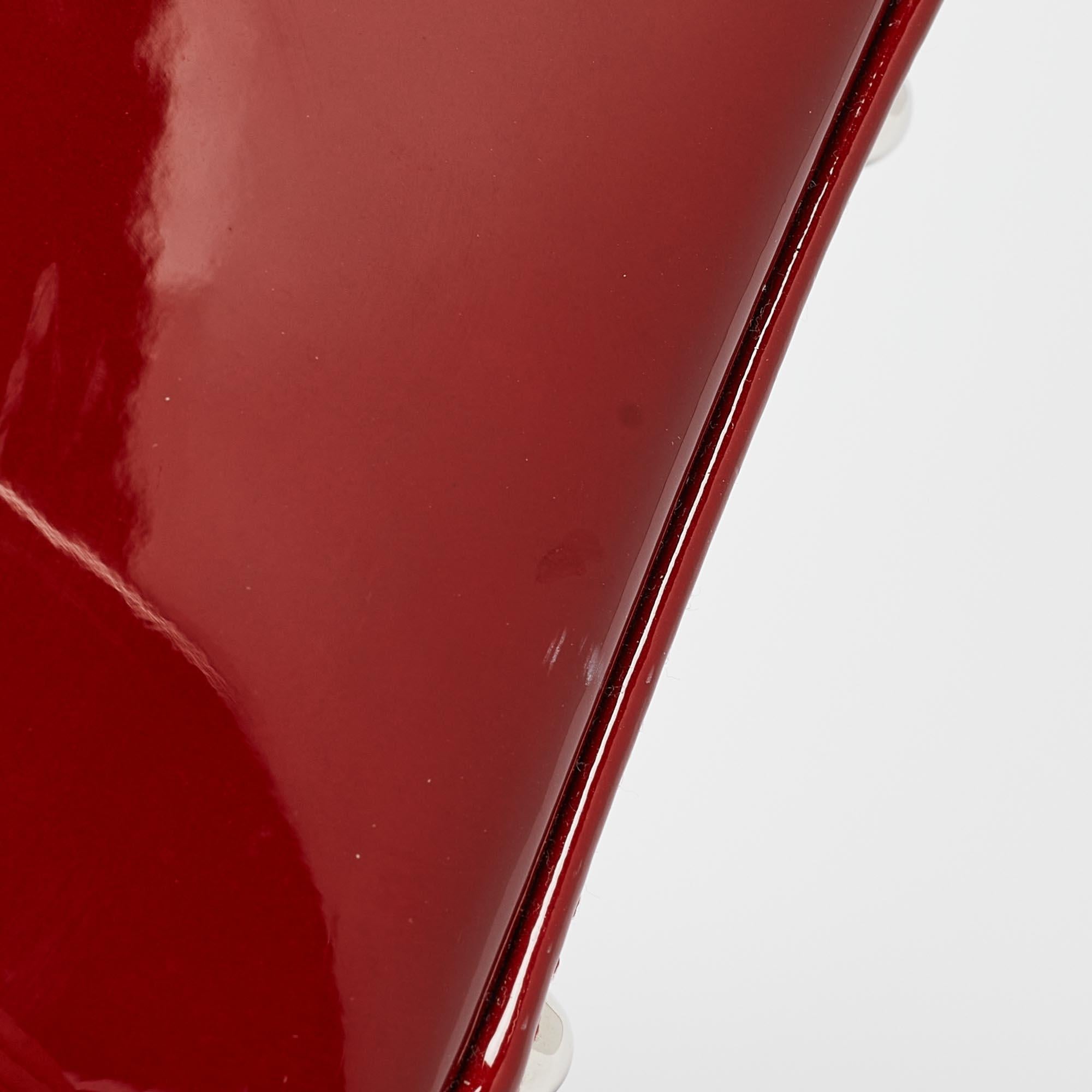 Dior Rote Cannage Große Lady Dior Tragetasche aus Lackleder im Angebot 11