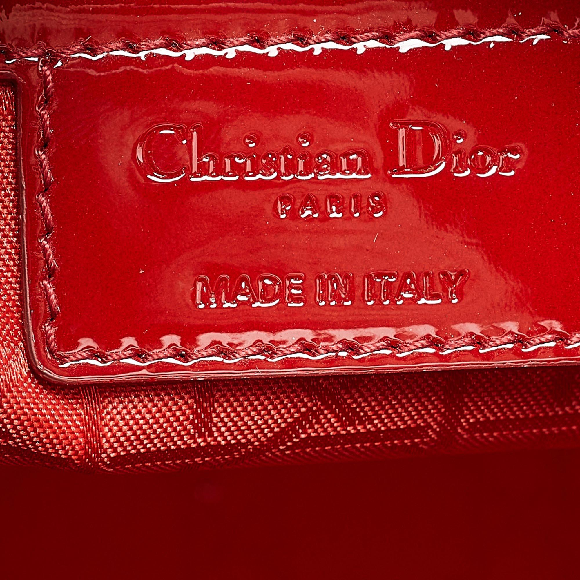 Dior Rote Cannage Große Lady Dior Tragetasche aus Lackleder im Angebot 3