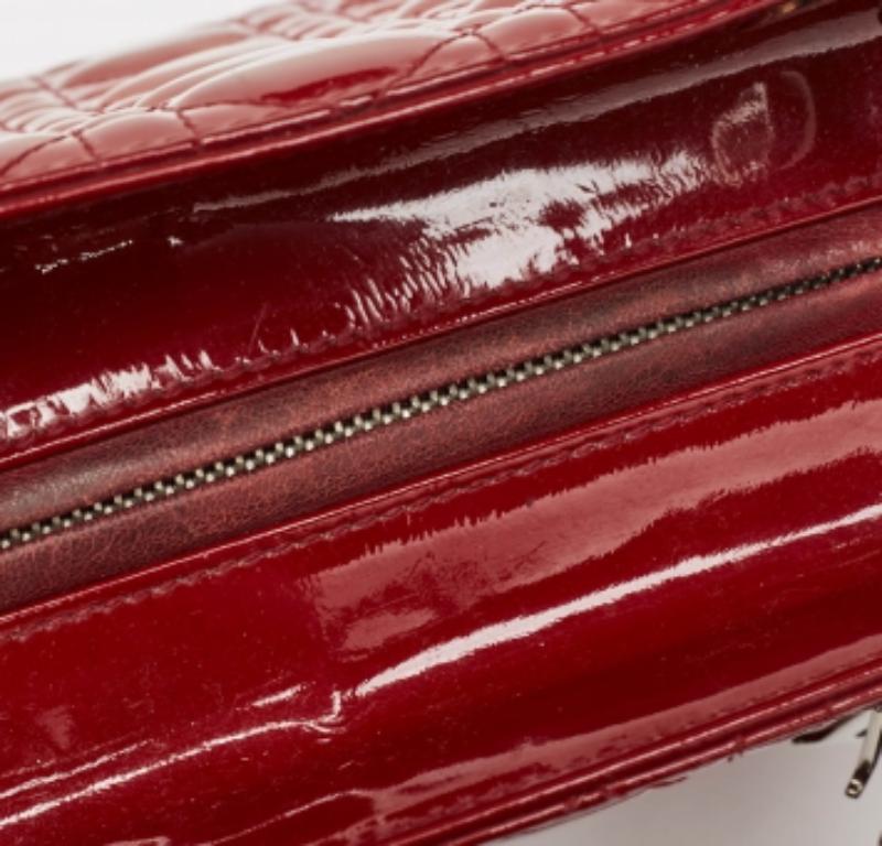 Dior Red Cannage Patent Leather Medium Lady Dior Tote in vendita 6