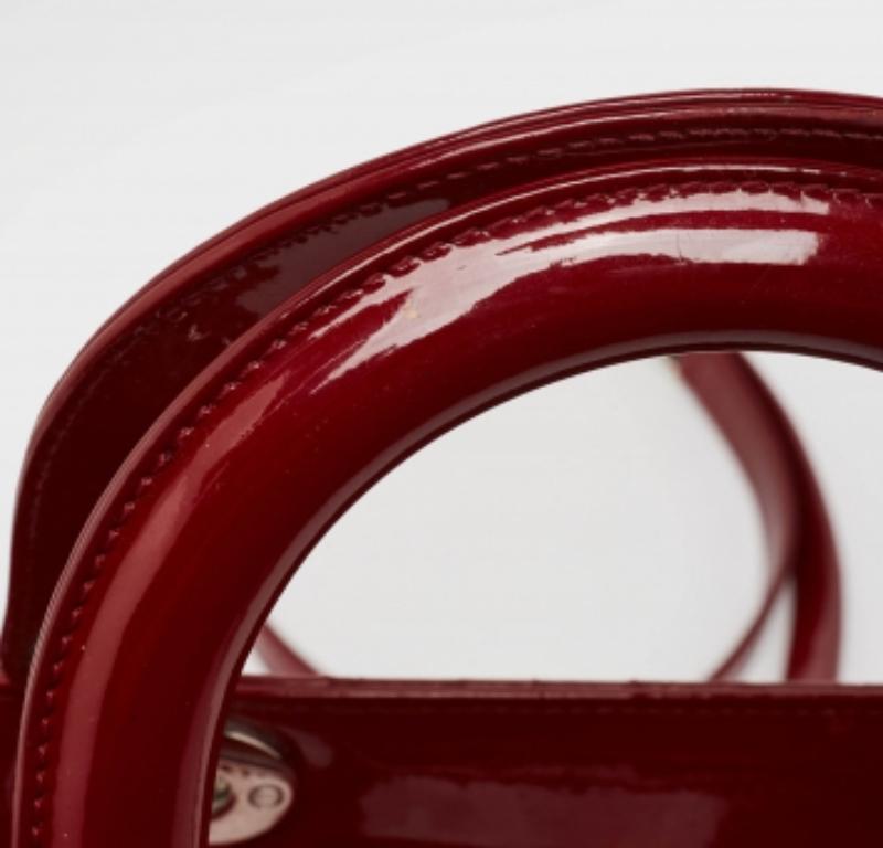 Dior Red Cannage Patent Leather Medium Lady Dior Tote in vendita 1