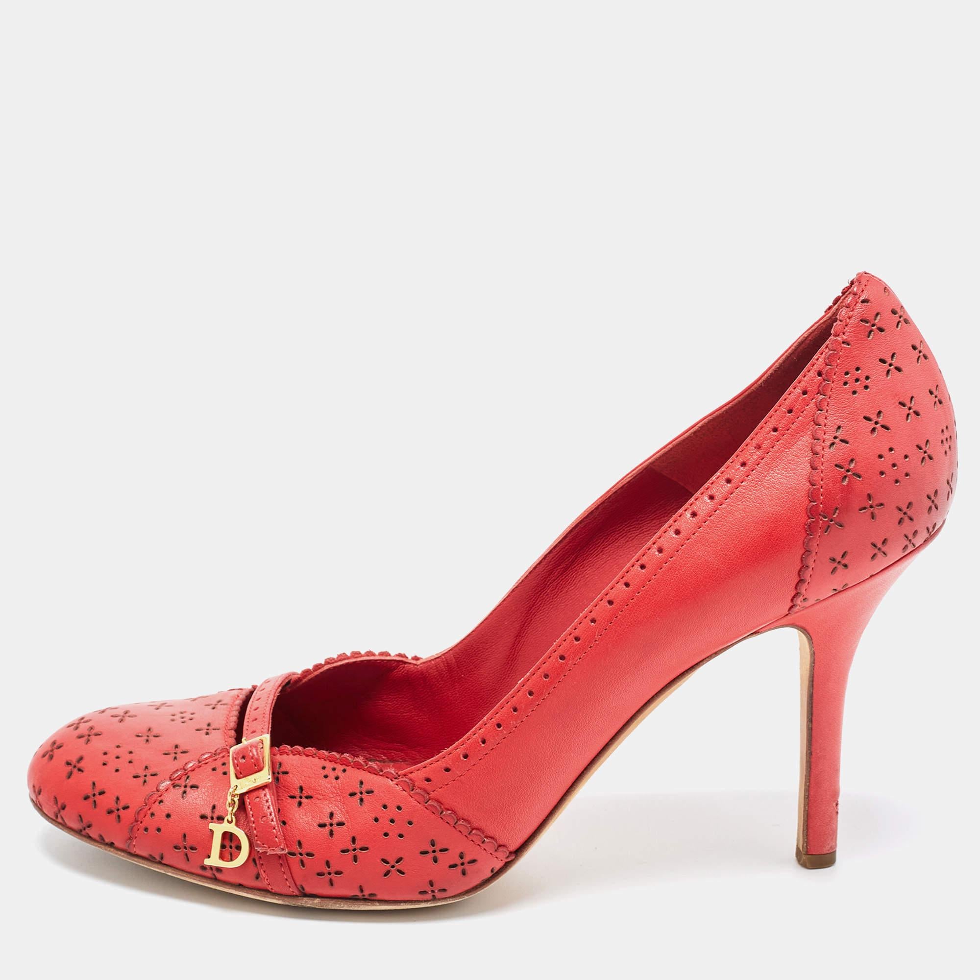 Dior Red Leather Round Toe Pumps Size 39 For Sale 1