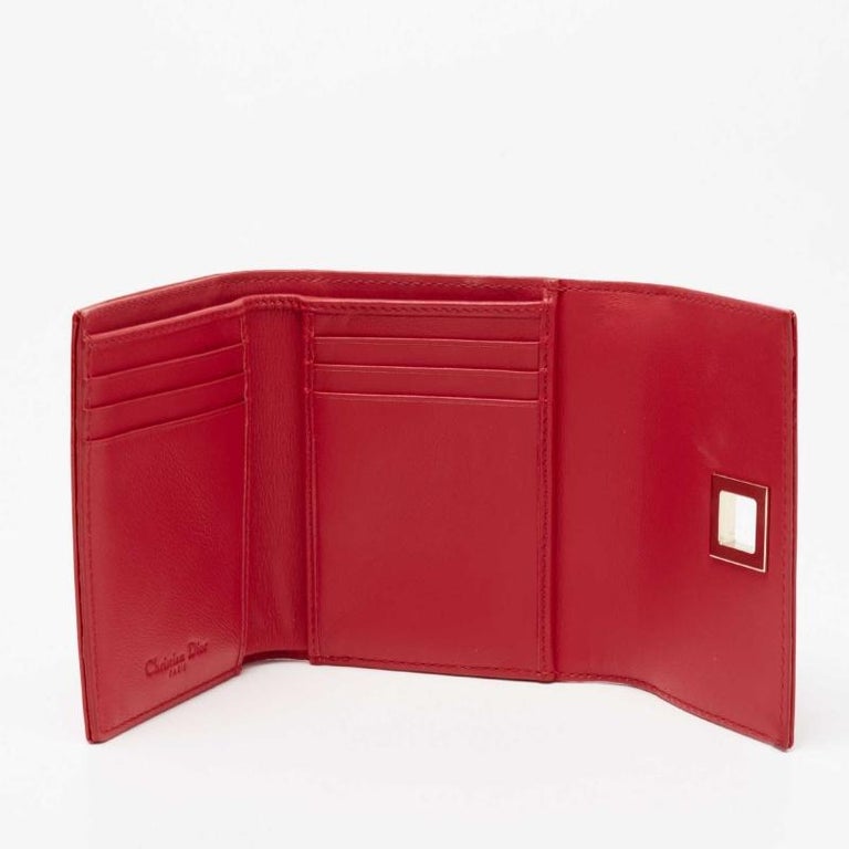 Dior Red Patent Leather Turnlock Trifold Compact Wallet For Sale at 1stDibs