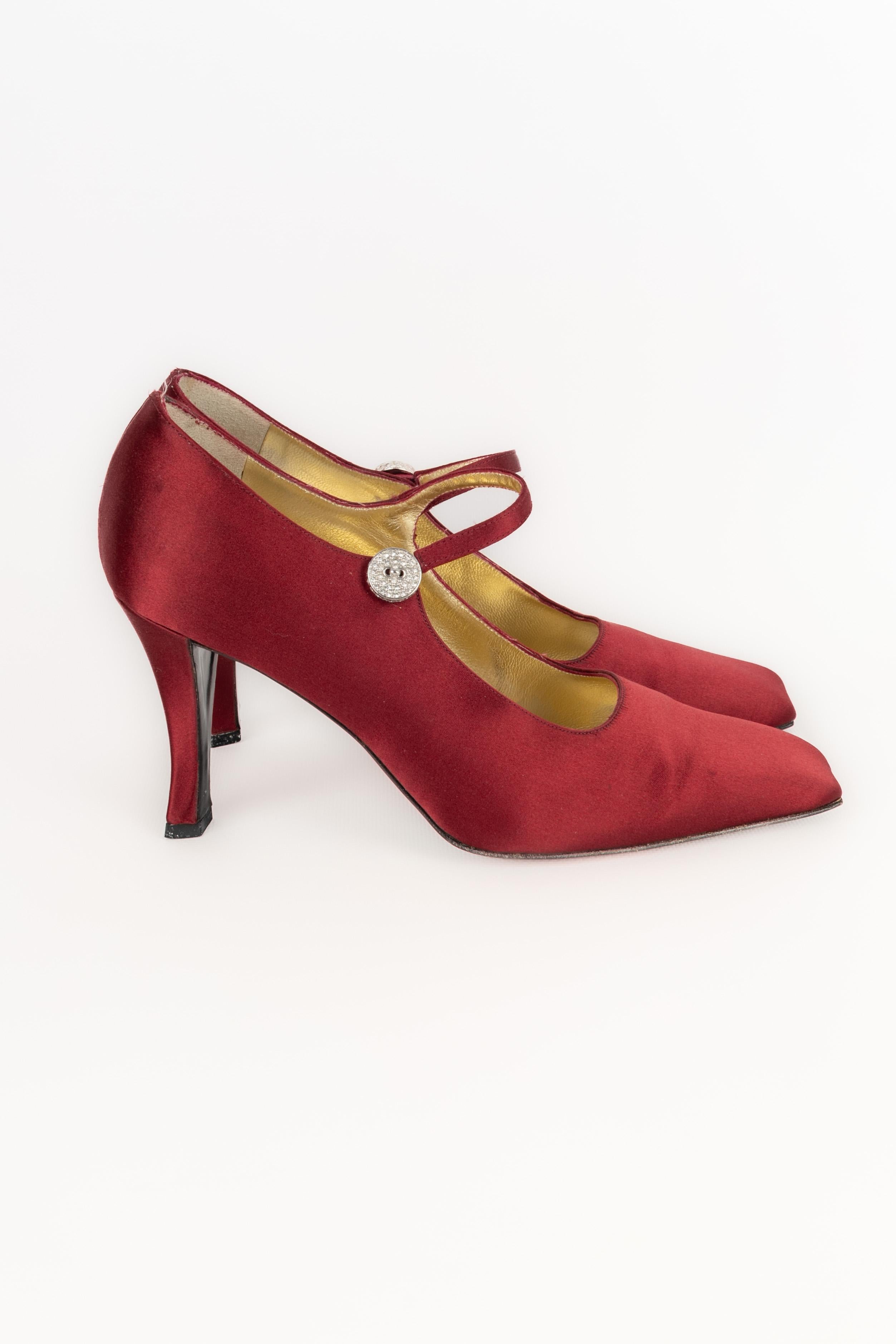 Rote Dior Pumps Schuhe im Zustand „Gut“ im Angebot in SAINT-OUEN-SUR-SEINE, FR