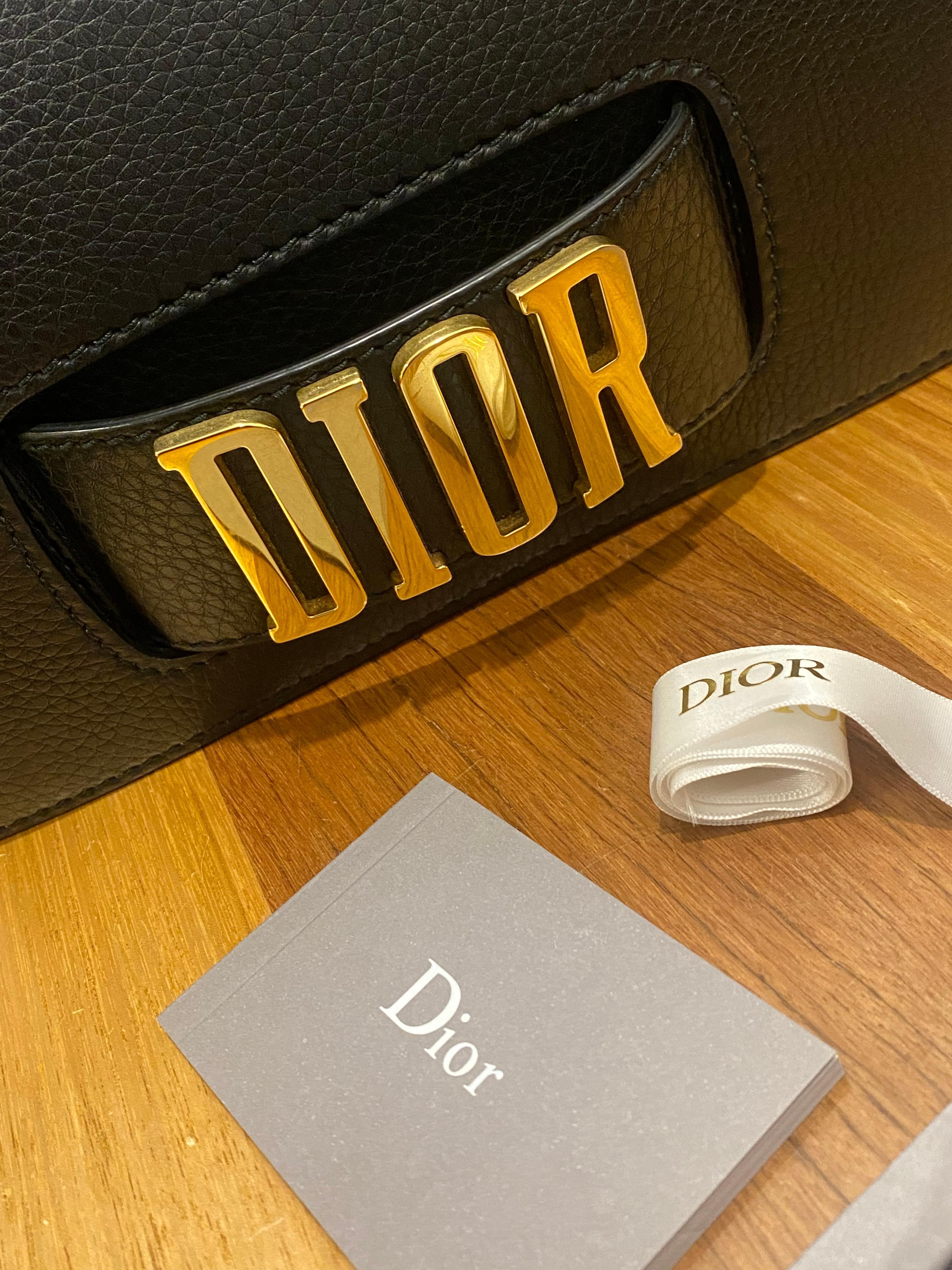 Sac à bandoulière Dior Revolution (DioRevolution) en cuir, comme neuf en vente 9