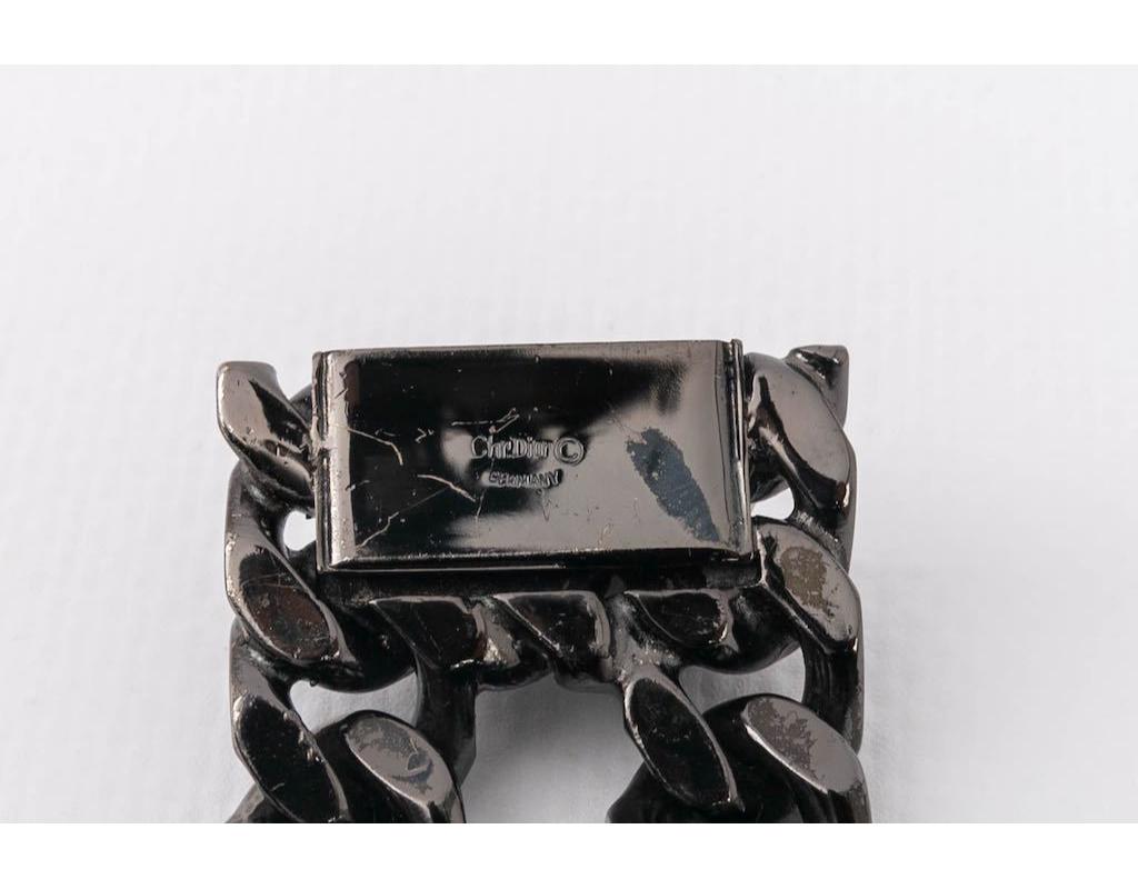 Bracelet Dior en métal argenté foncé avec strass en vente 4