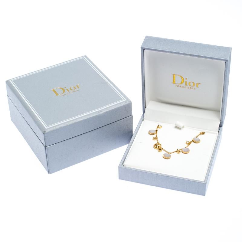 Dior Rose Des Vents 18K Yellow Gold Mother of Pearl Diamonds Bracelet In Good Condition In Dubai, Al Qouz 2