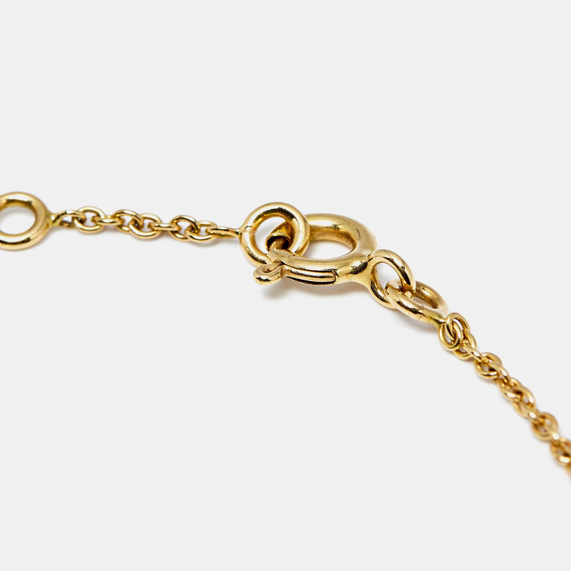 Taille rose Dior Rose Des Vents Bracelet en or jaune 18 carats avec diamants et nacre en vente