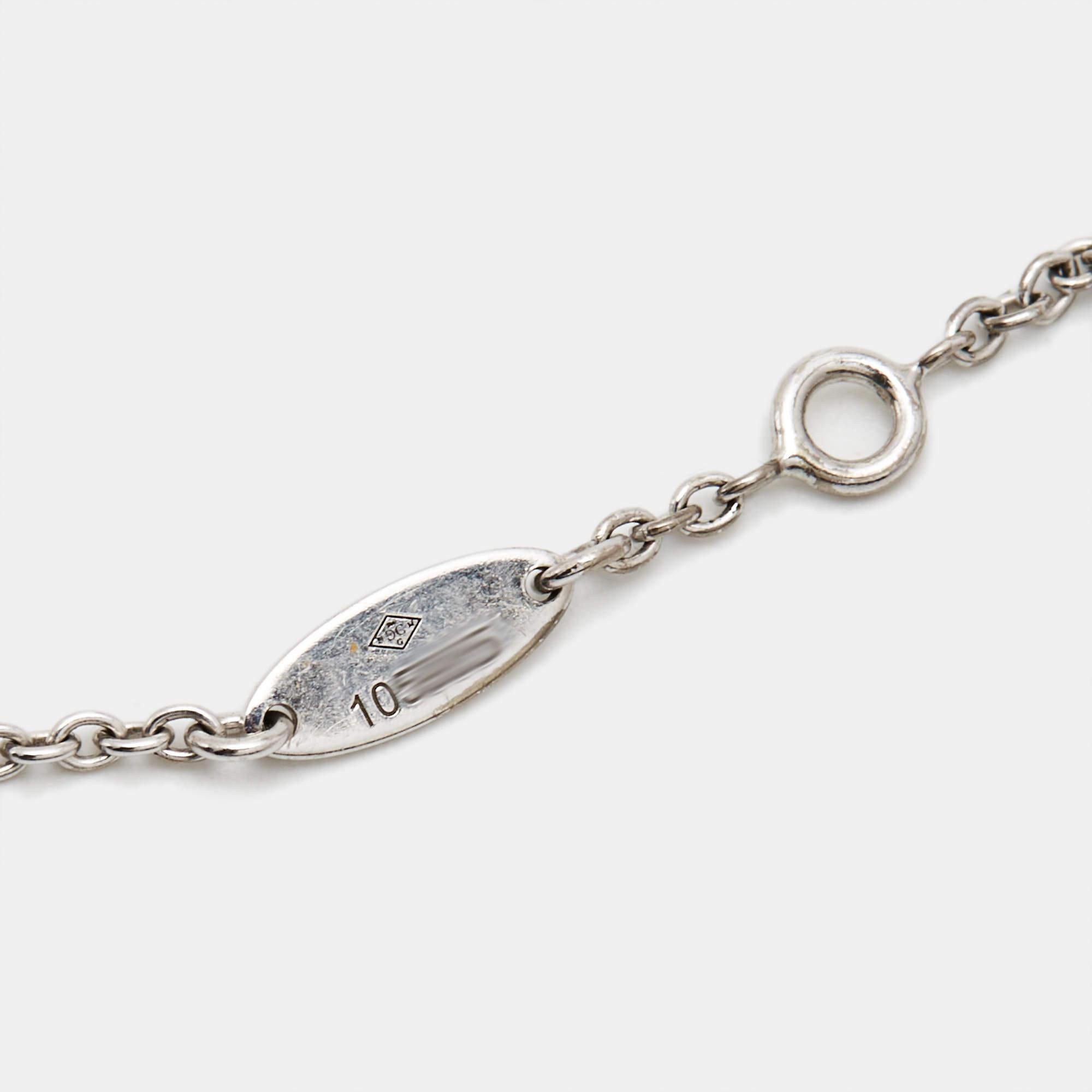 Dior Rose Des Vents Mother of Pearl Diamond 18k White Gold Bracelet In Good Condition For Sale In Dubai, Al Qouz 2