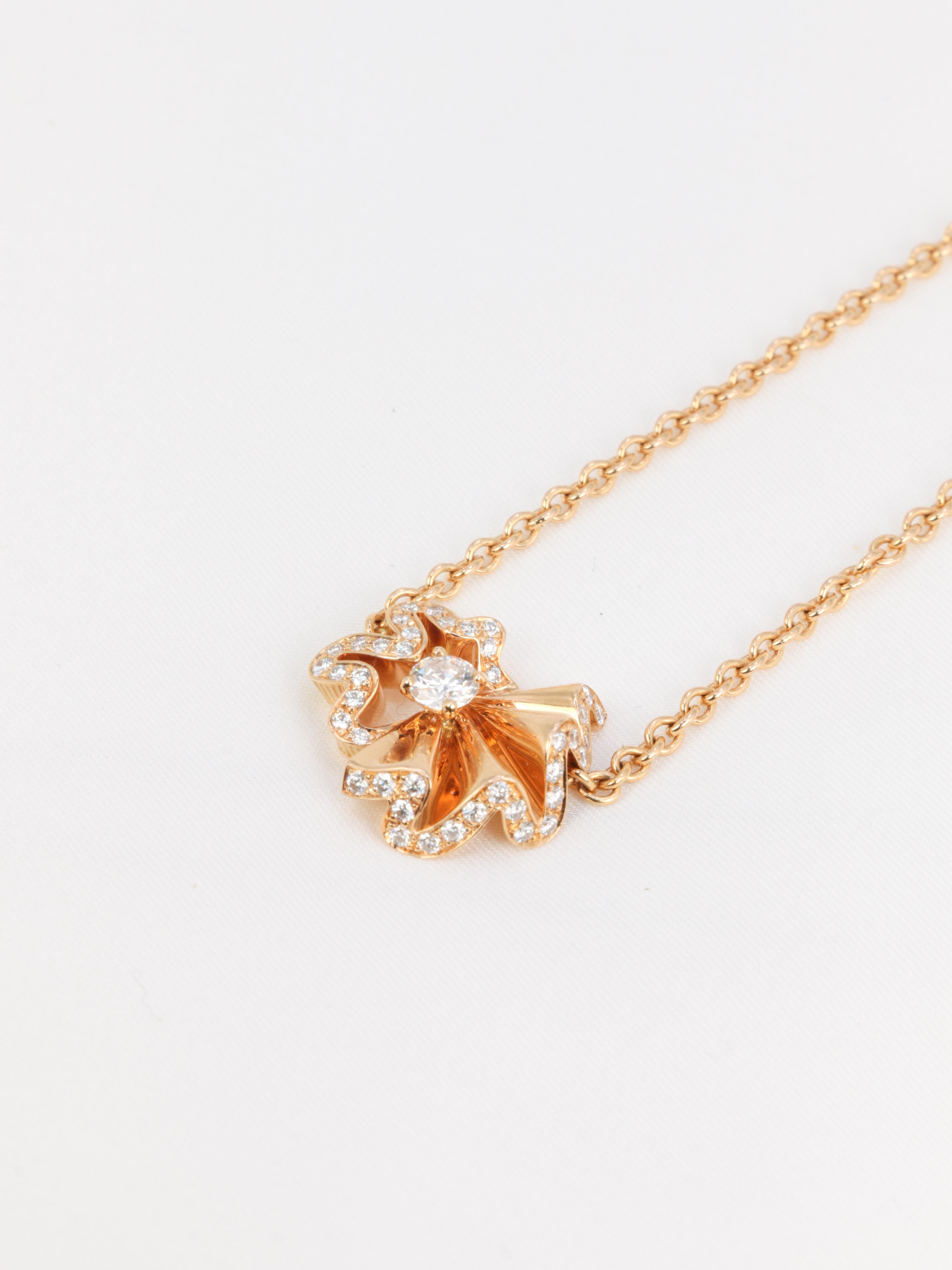 DIOR, Halskette aus Roségold und Diamanten, Archi Dior Cocotte-Kollektion  im Zustand „Hervorragend“ im Angebot in PARIS, FR