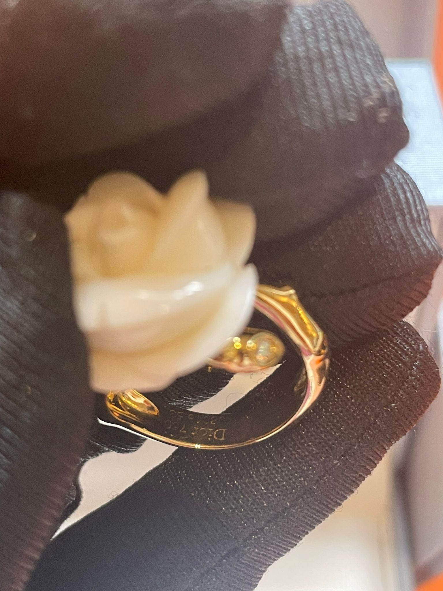 Bague Pré-Catelan en corail blanc et diamants 18k de Dior Rose en vente 1
