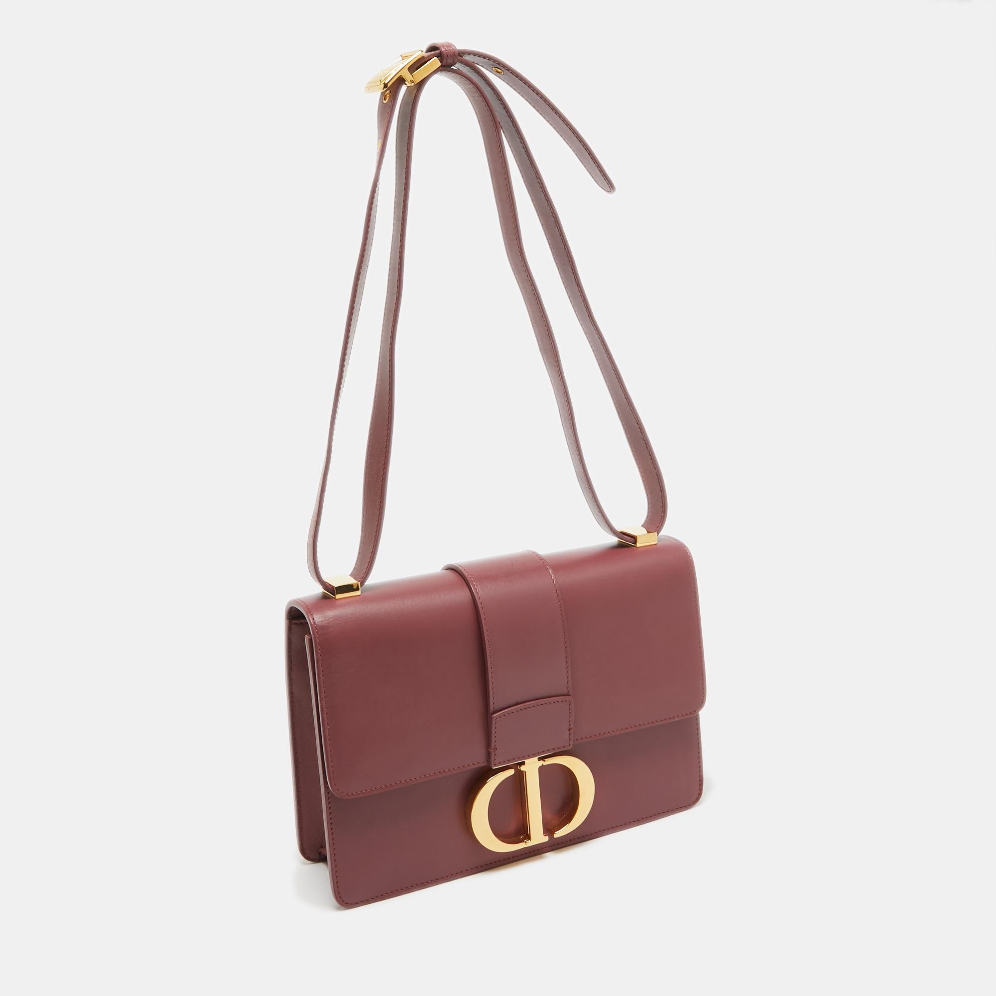 Dior Rose Wood Pink Leather 30 Montaigne Shoulder Bag In Good Condition For Sale In Dubai, Al Qouz 2