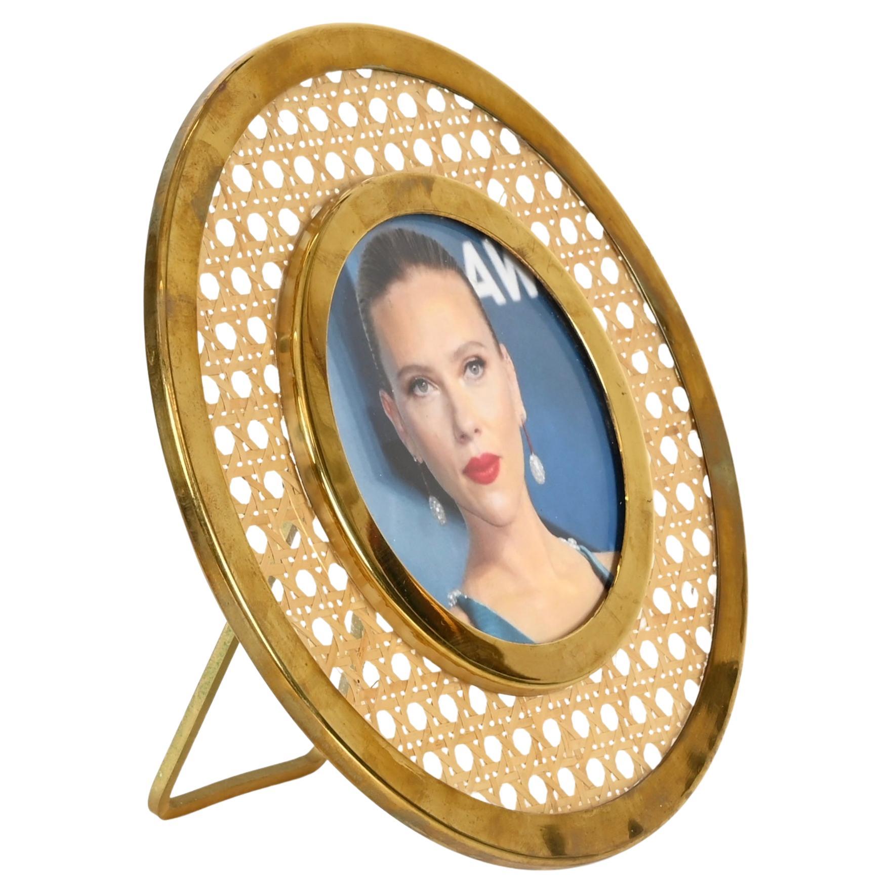 Dior Round Photo Frame in Golden Brass, Lucite and Vienna Straw, Italy, 1970s For Sale