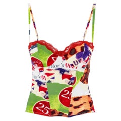 Top bustier con stampa grafica "Victim" di Dior per la P/E 2003