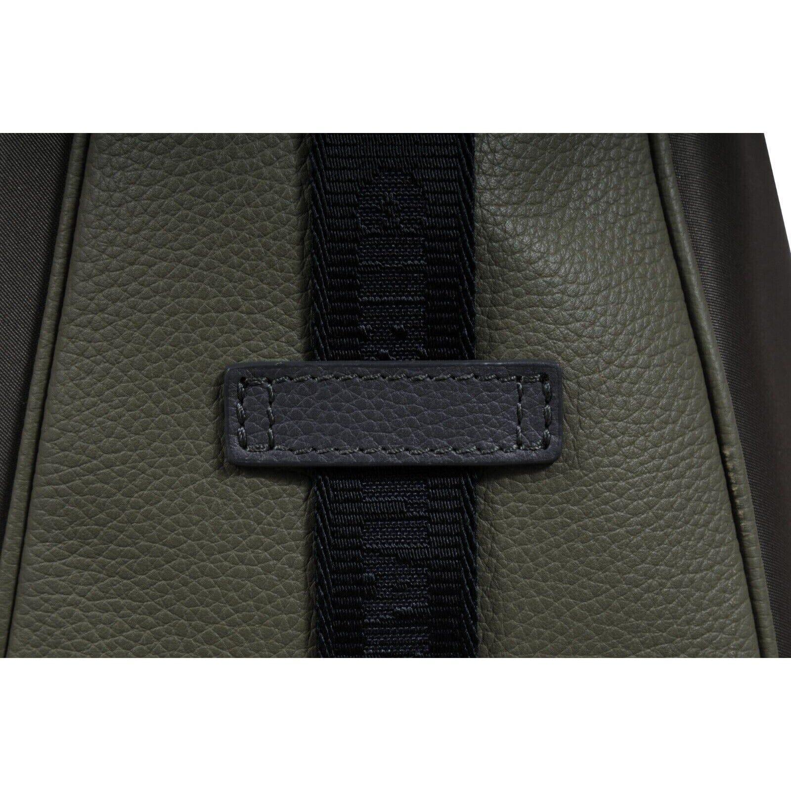 Dior Sacai Mens Saddle Messenger Bag Olive Green Navy Blue Nylon Leather en vente 4