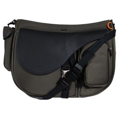 Dior Sacai Mens Saddle Messenger Bag Verde oliva Azul marino Nylon Piel