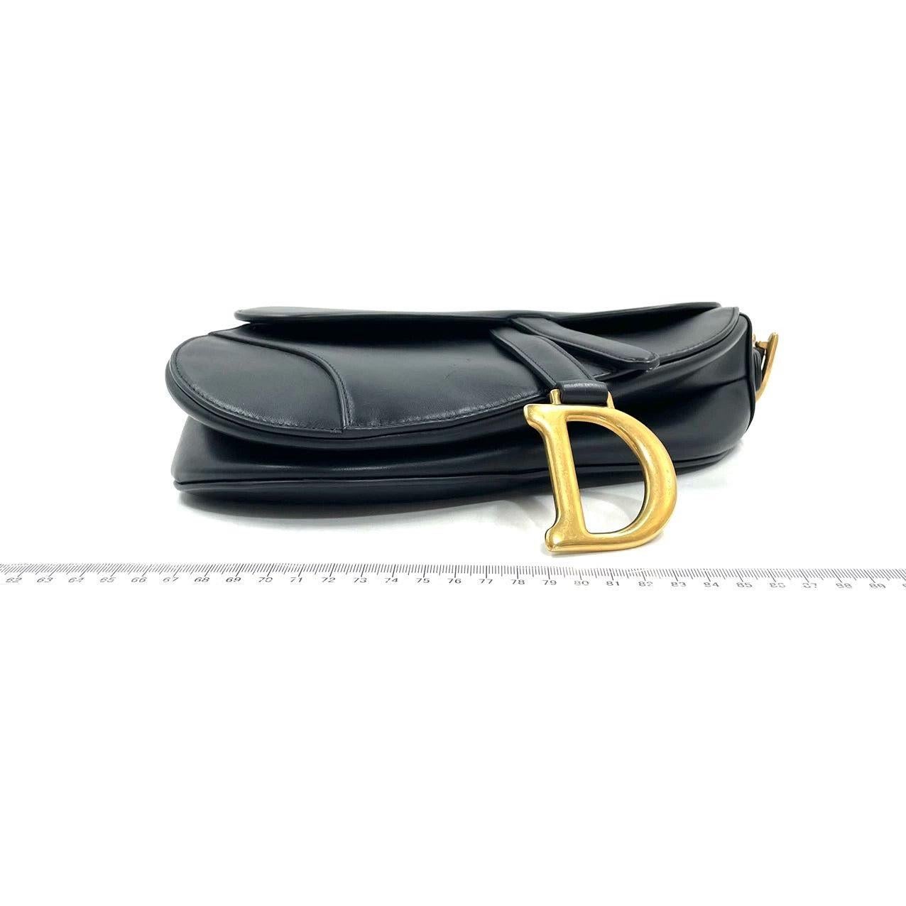 Dior Saddle 2018 Medium Smooth Calfskin Leather Bag Black For Sale 1