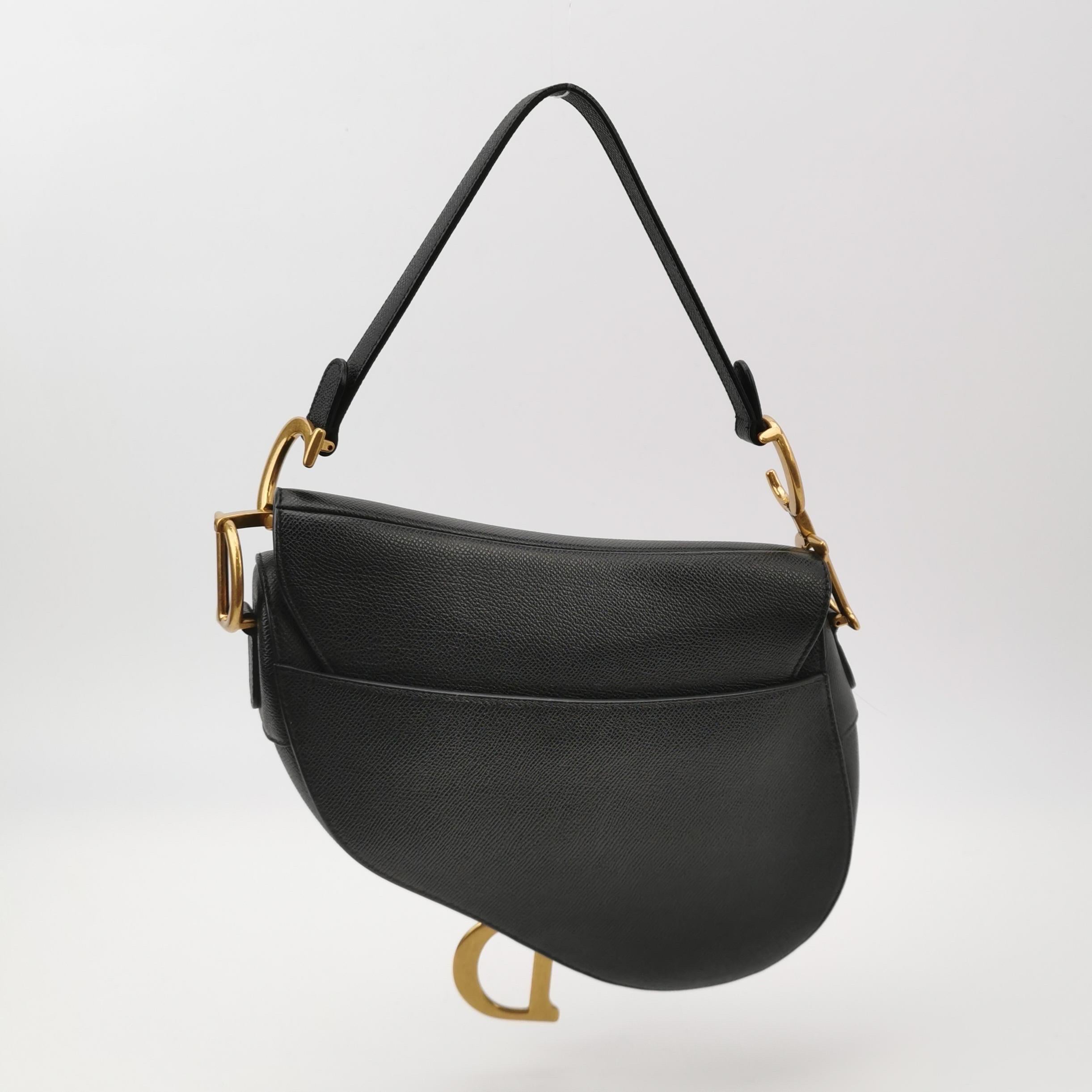 Dior Saddle 2020 Medium Sac en cuir de veau grainé Noir en vente 2