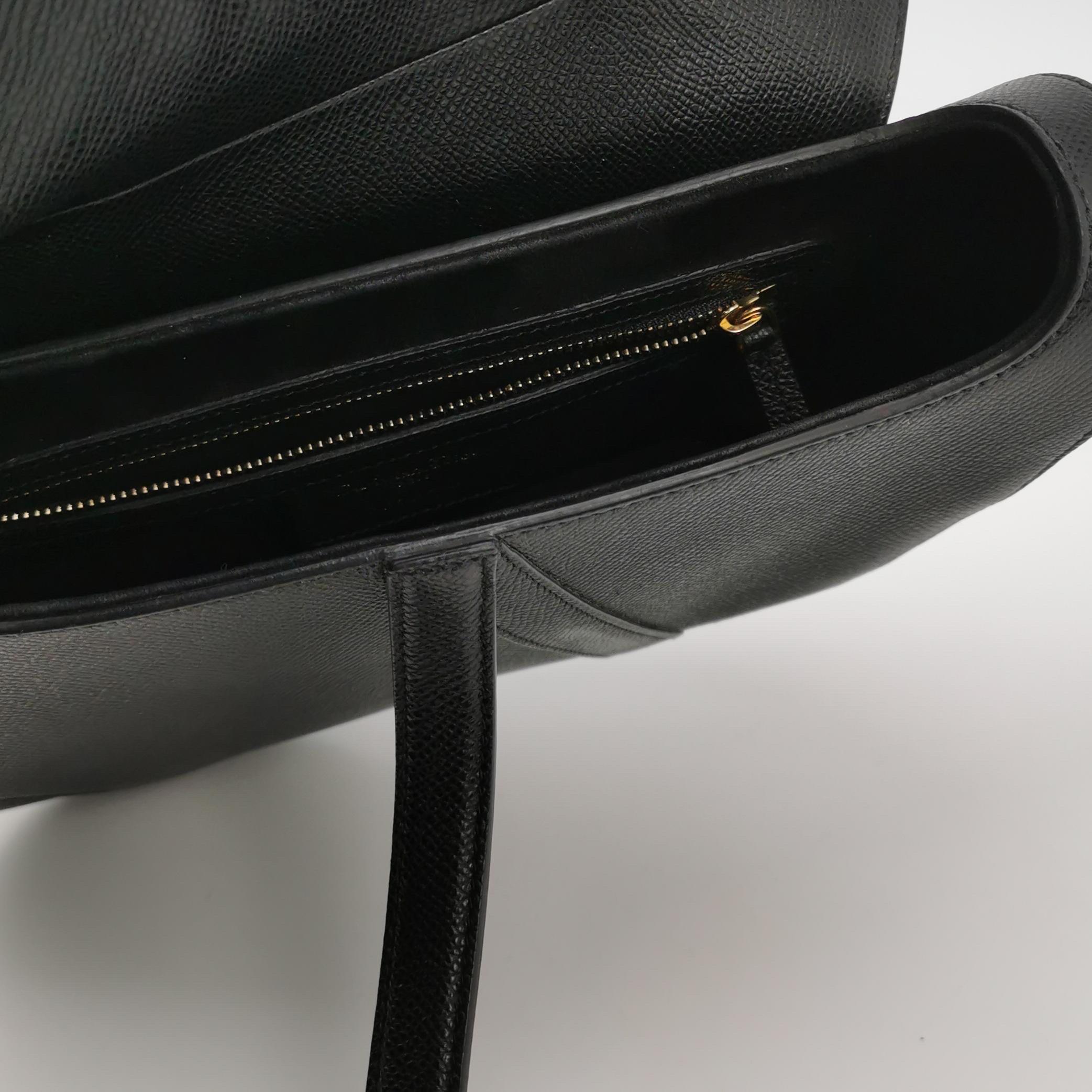 Dior Saddle 2020 Medium Sac en cuir de veau grainé Noir en vente 3