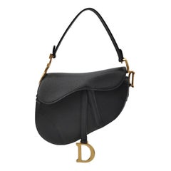 Dior Saddle 2020 Borsa media in pelle di vitello martellata nera