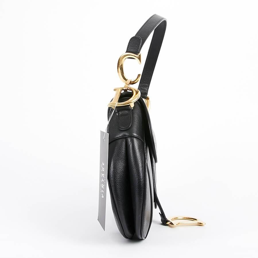 DIOR Saddle Bag in Black Leather For Sale at 1stDibs | 09-ma-0178