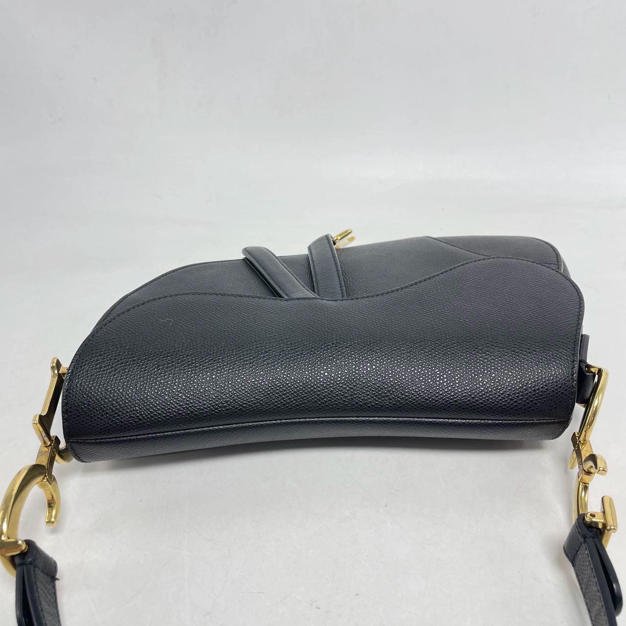 Dior Saddle Black Medium Grained Leather Handbag In Excellent Condition For Sale In AUBERVILLIERS, FR
