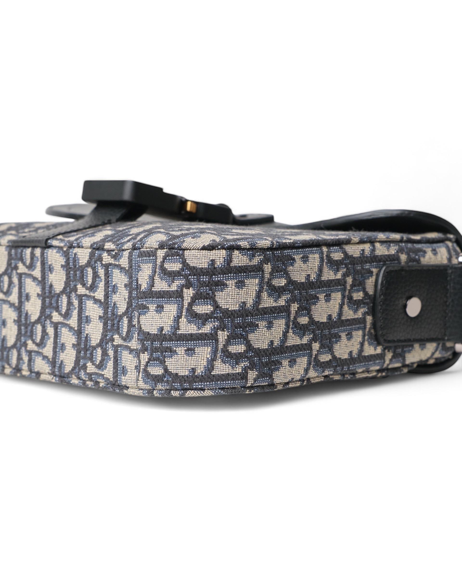 Dior Saddle Flap  in Tela  Jacquard Oblique 12