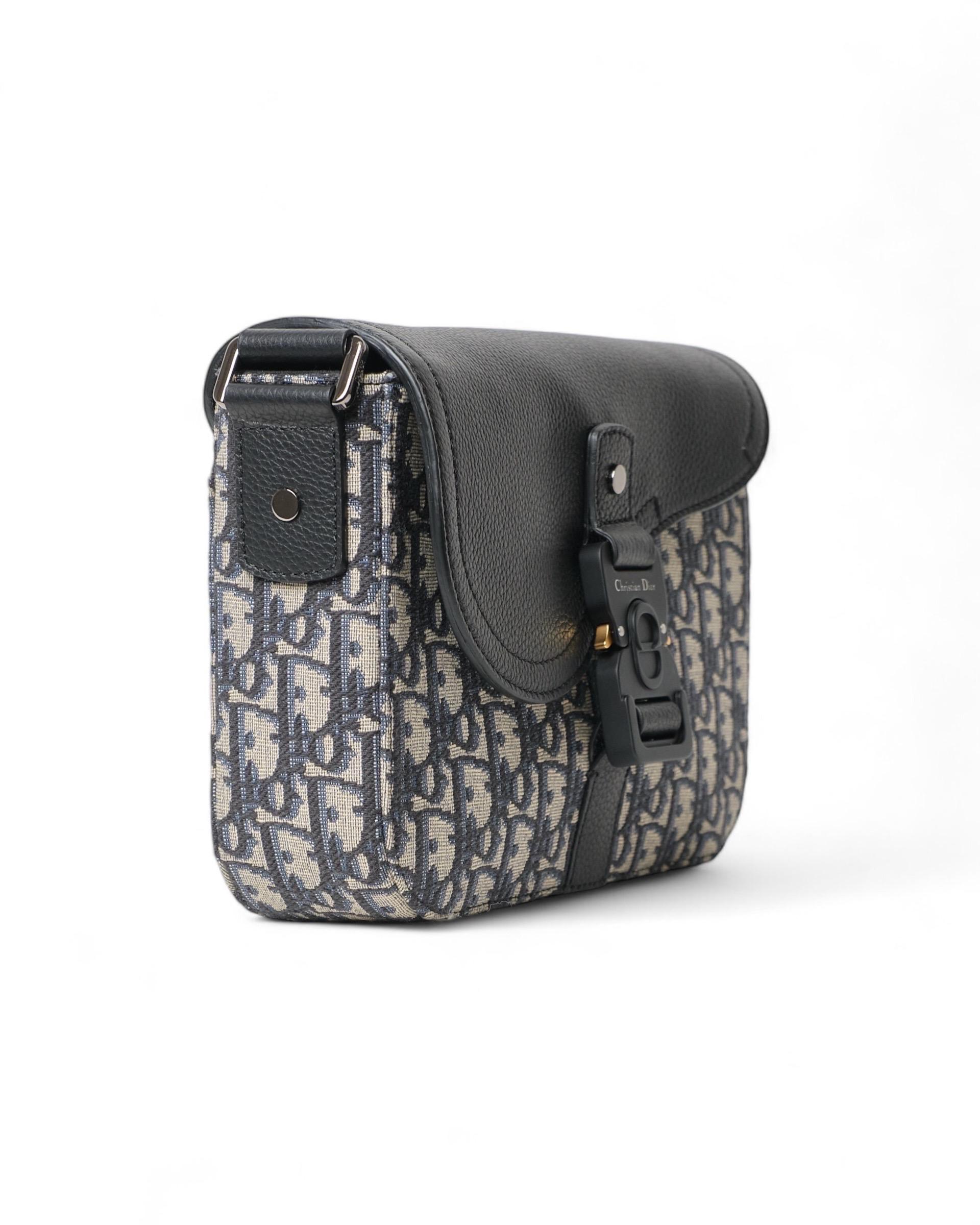 Black Dior Saddle Flap  in Tela  Jacquard Oblique