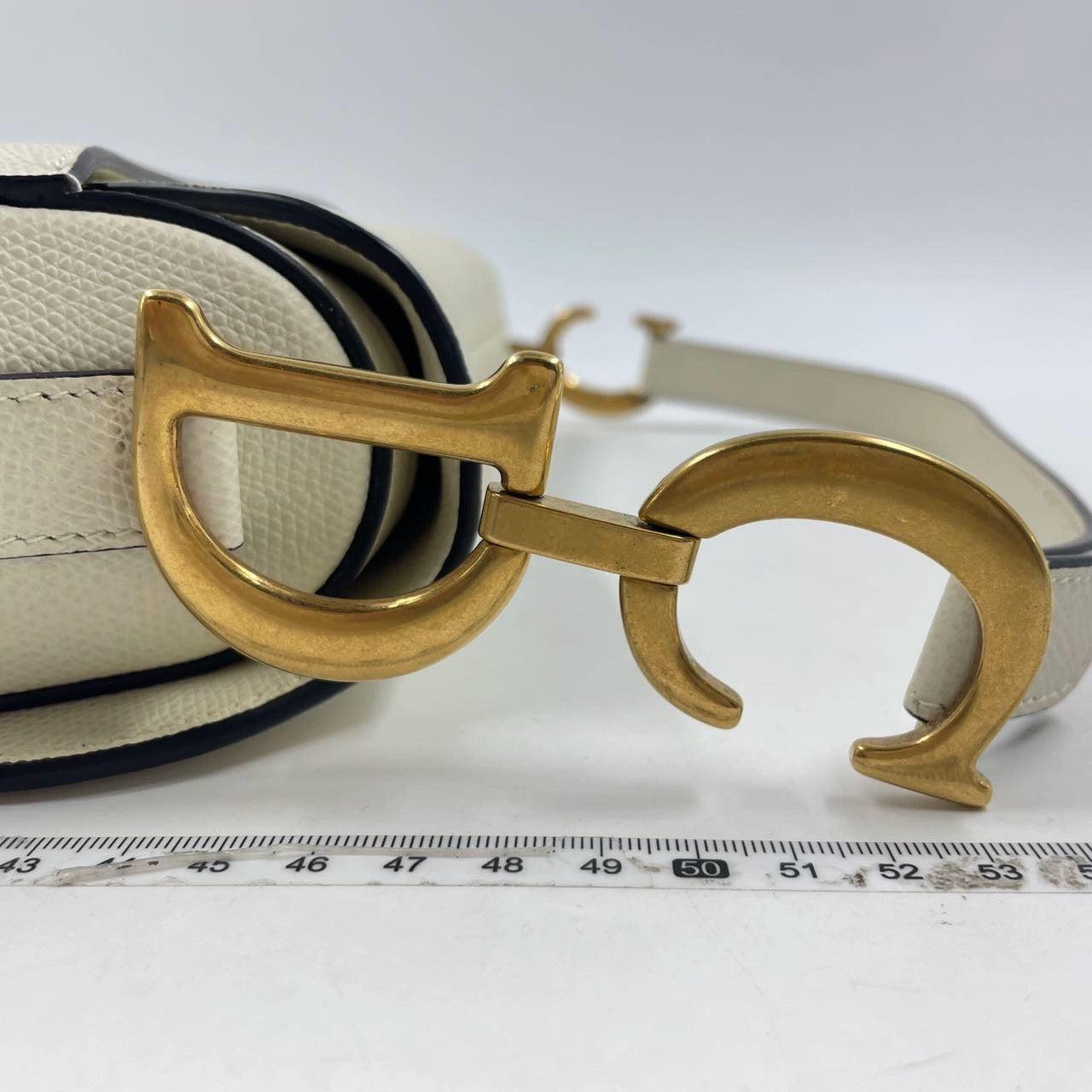 Dior Saddle Medium 2019 White Grained Leather Handbag 8