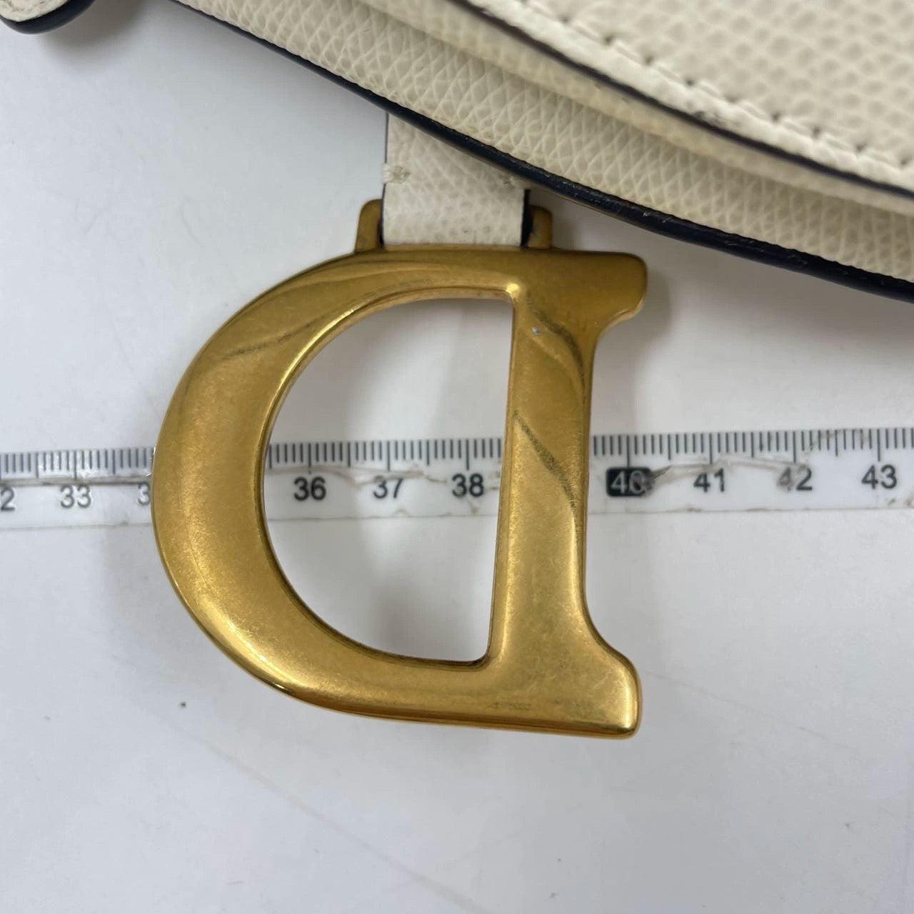 Dior Saddle Medium 2019 White Grained Leather Handbag 5