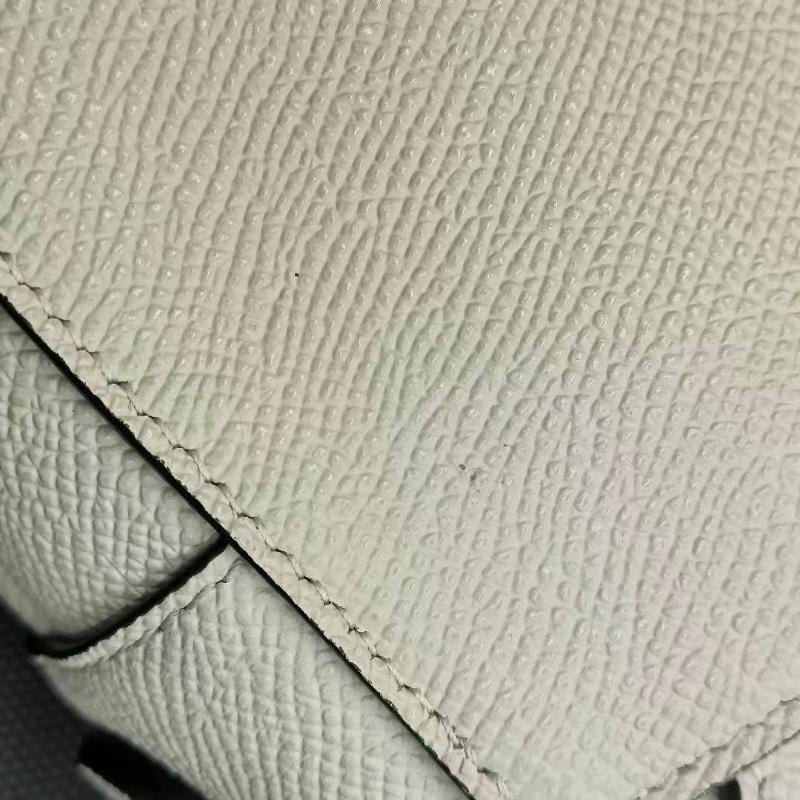 Dior Saddle Medium 2022 White Grained Leather Handbag with Leather Strap For Sale 5