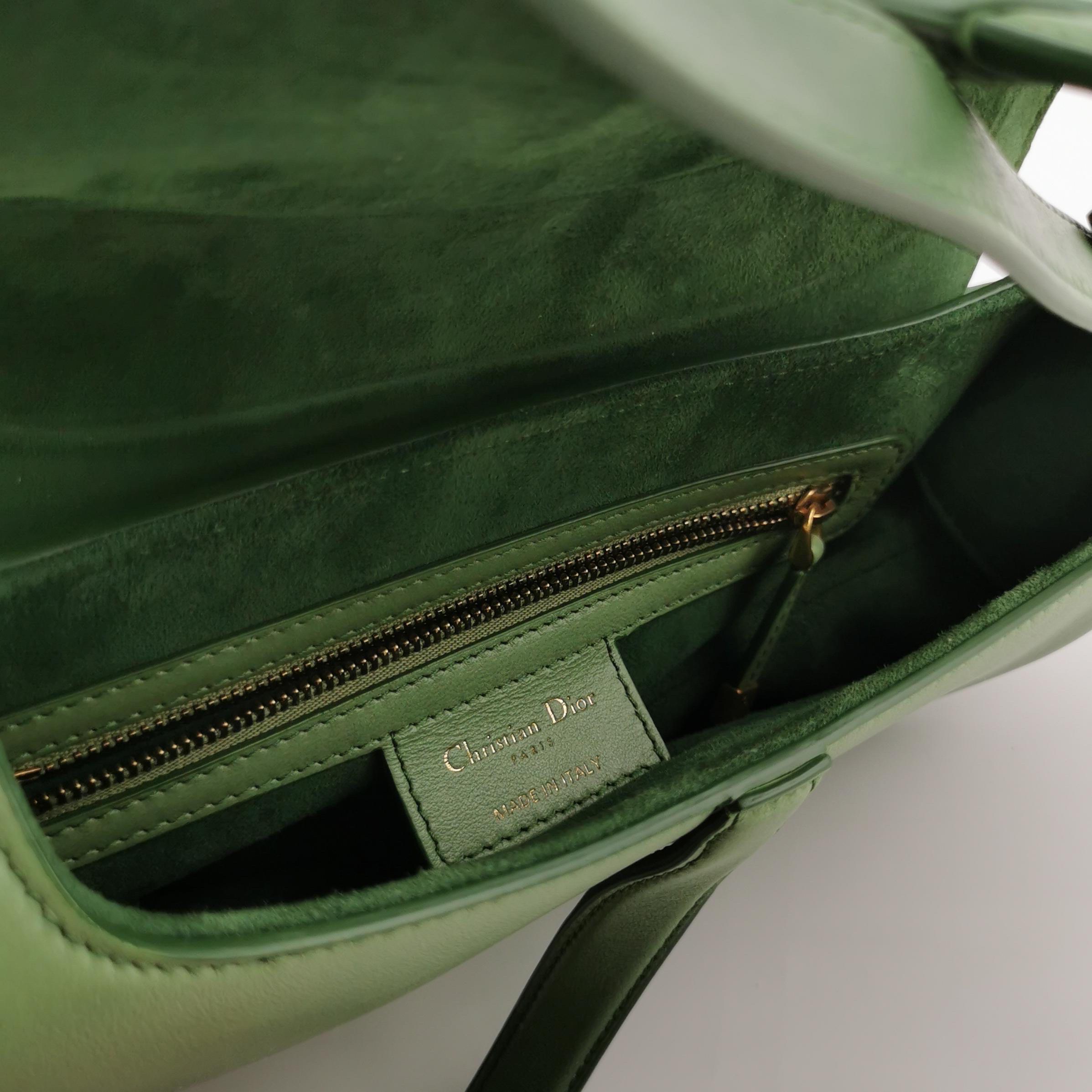 Dior Saddle Medium Green Leather Gold Hardware Shoulder Bag For Sale 2