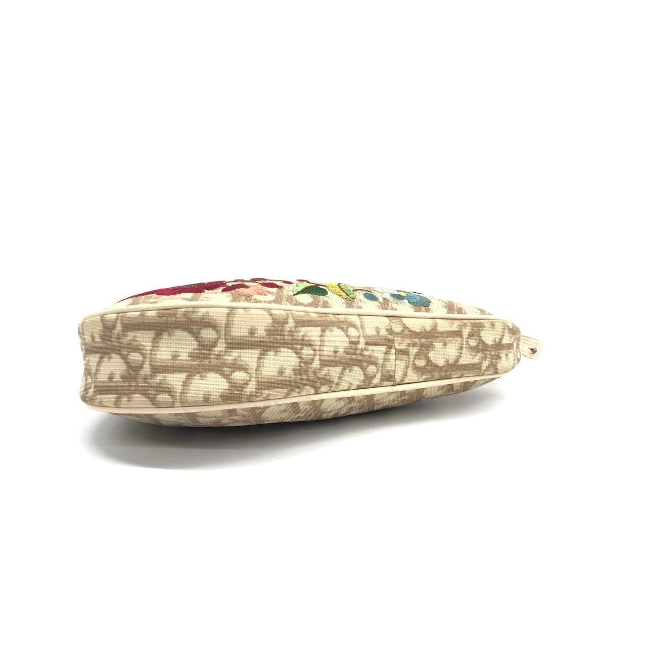Dior Saddle Mini Classic Cream White Broderie fleurie oblique Pour femmes en vente
