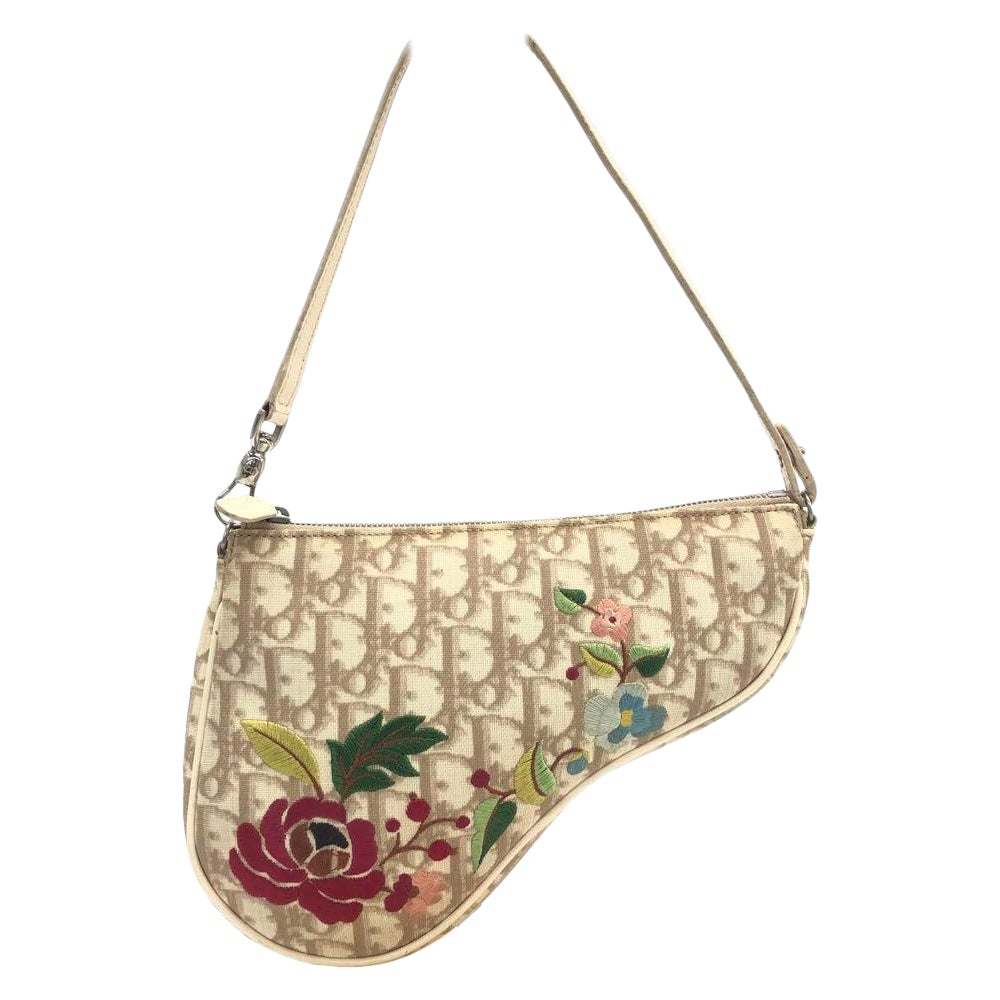 Dior Saddle Mini Classic Cream White Broderie fleurie oblique