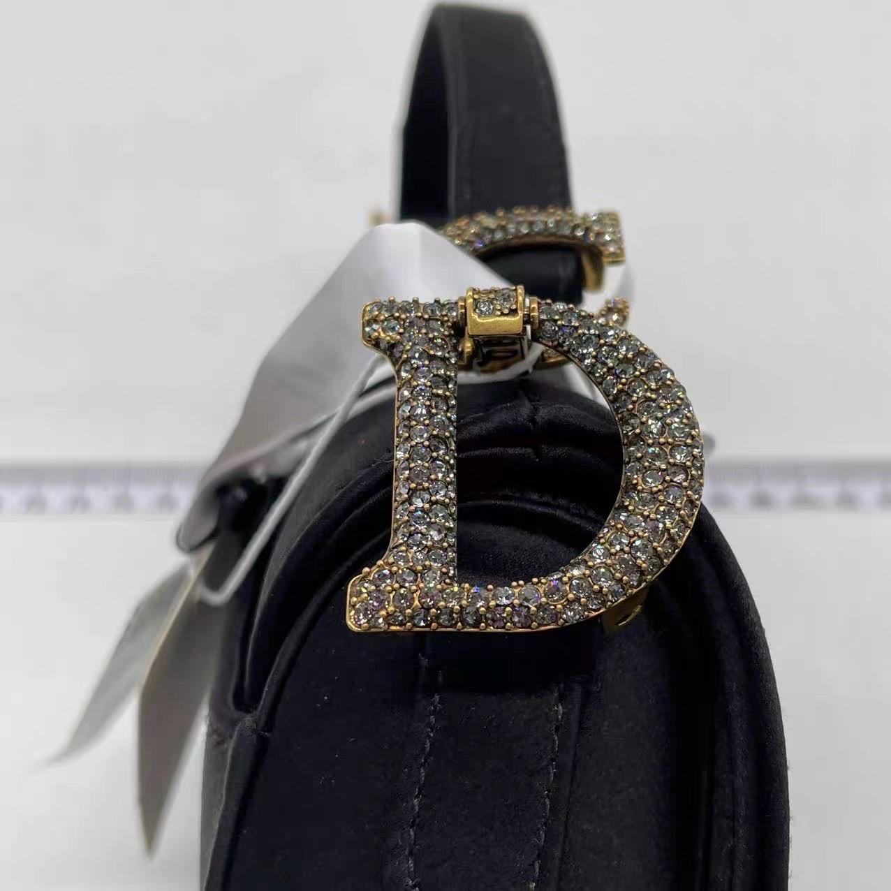 Dior Saddle Mini Silk Black avec boucles incrustées de cristal en vente 16