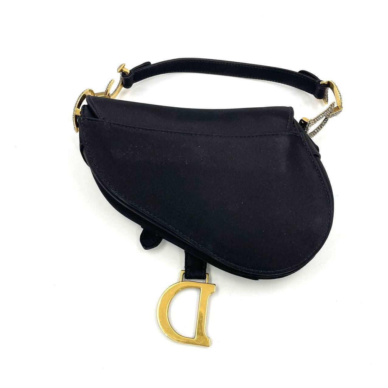 Dior Saddle Mini Silk Handbag Black with crystals
These are professional photos of the actual bag.
2019 Dior Saddle bag, crafted in black silk satin, the legendary design comes in size mini, features a magnetic flap, and bedazzling crystal