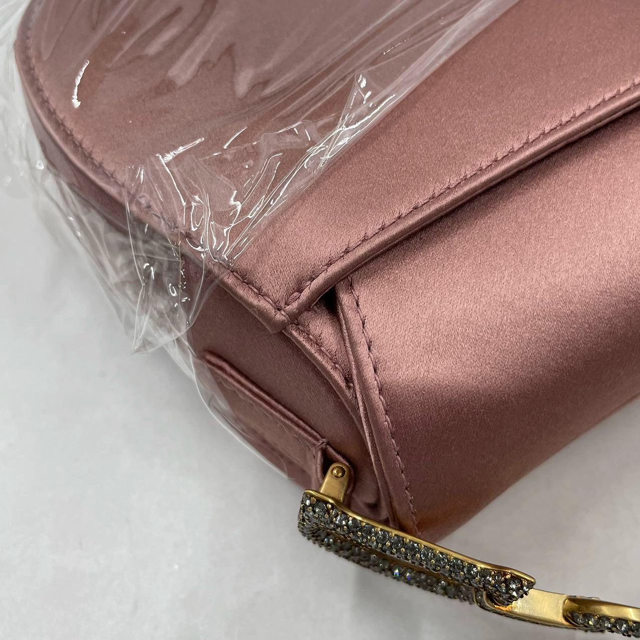 Dior Sattel Mini-Mini-Seidenschal aus Rosenrosa mit Kristallen im Angebot 3