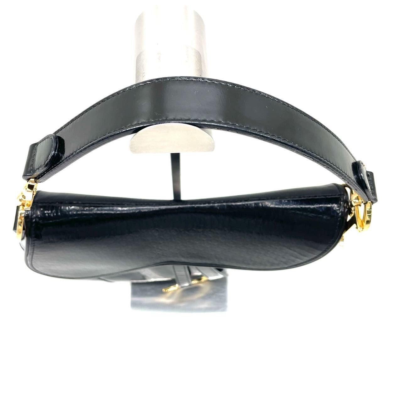 Dior Saddle Small Vintage Shoulder Bag Black Patent Leather In Good Condition For Sale In AUBERVILLIERS, FR