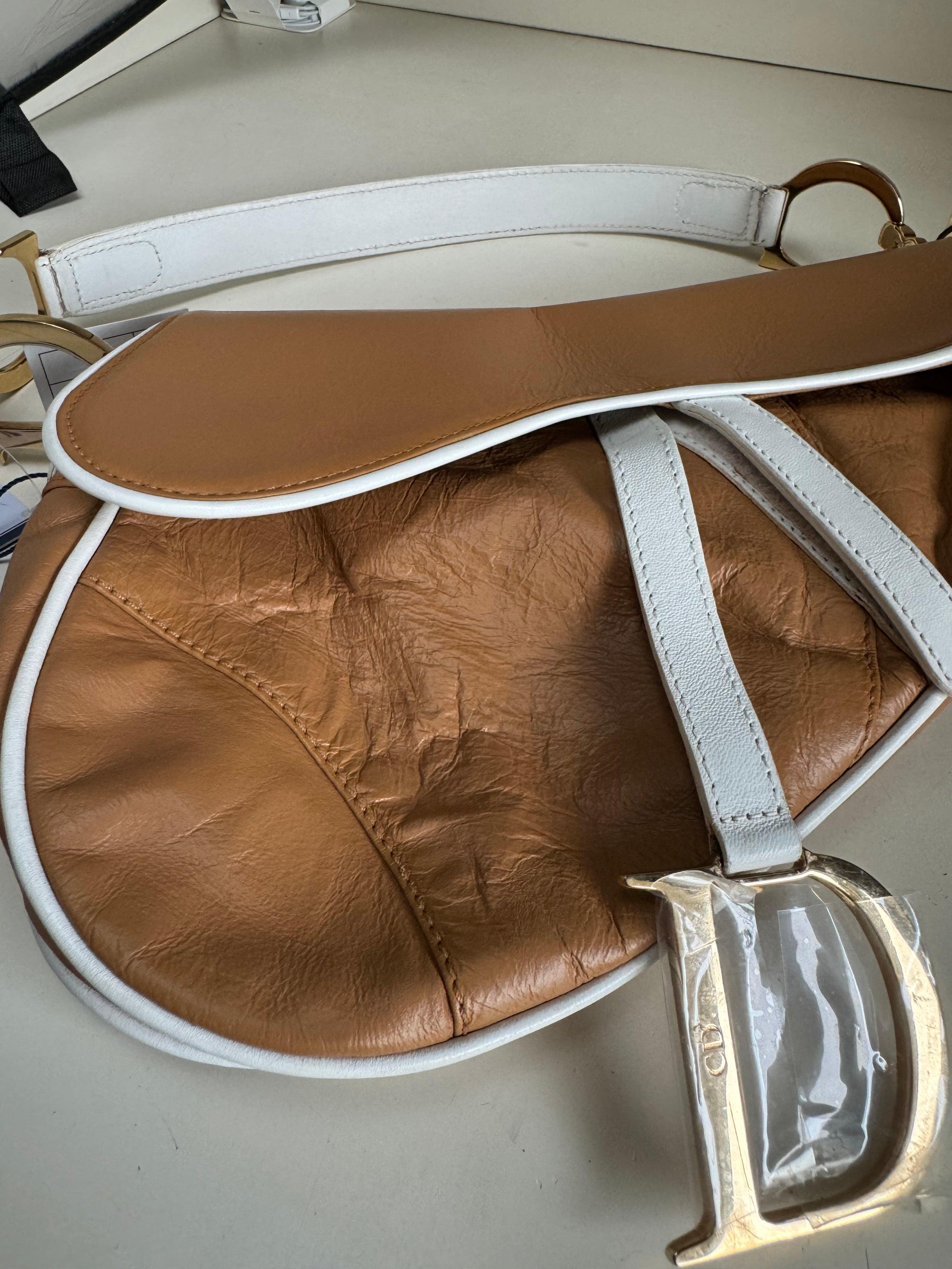 Dior Saddle Vintage Brown Leder und Seide Innenraum Umhängetasche im Angebot 10