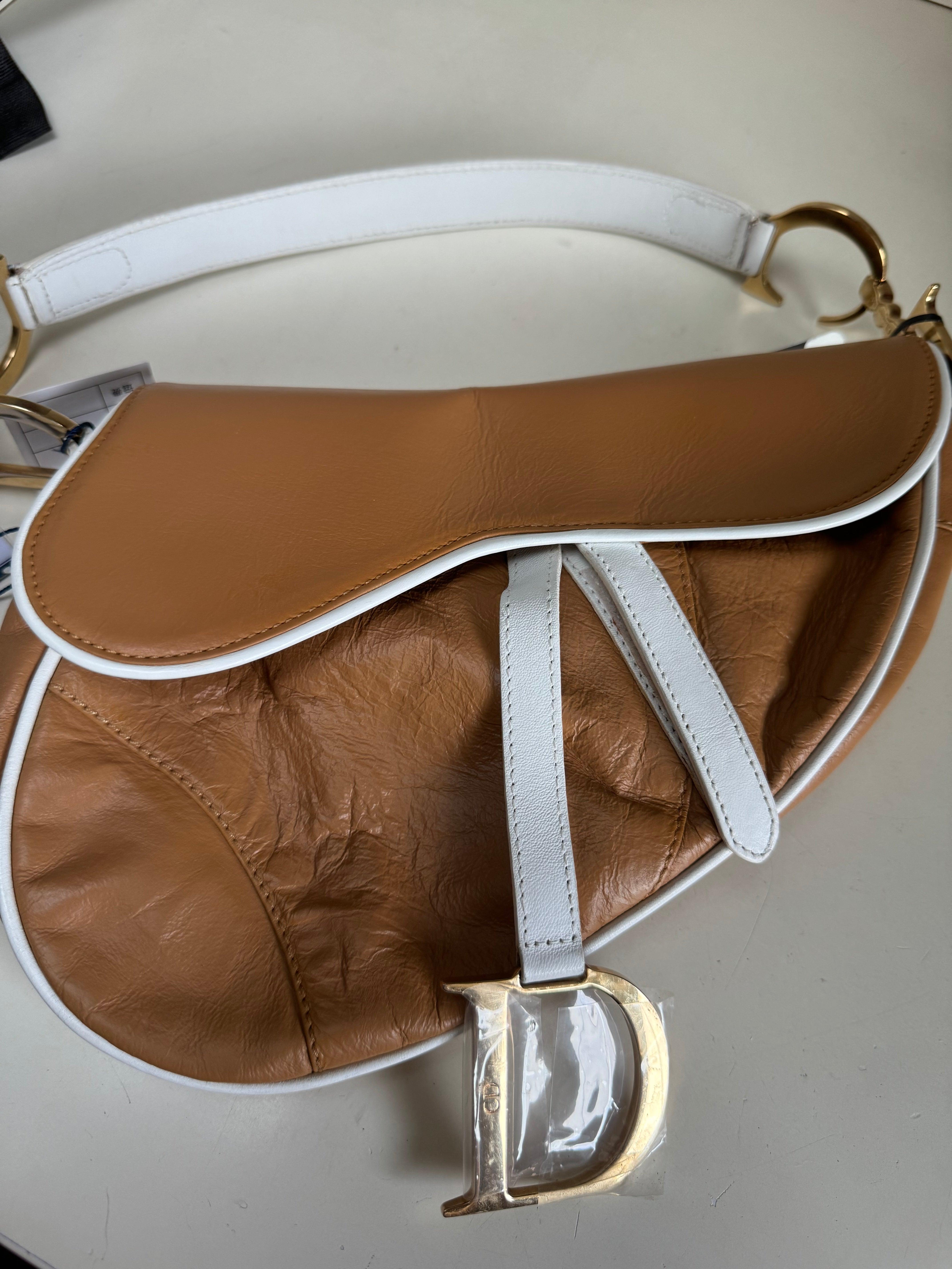 Dior Saddle Vintage Brown Leder und Seide Innenraum Umhängetasche im Angebot 11