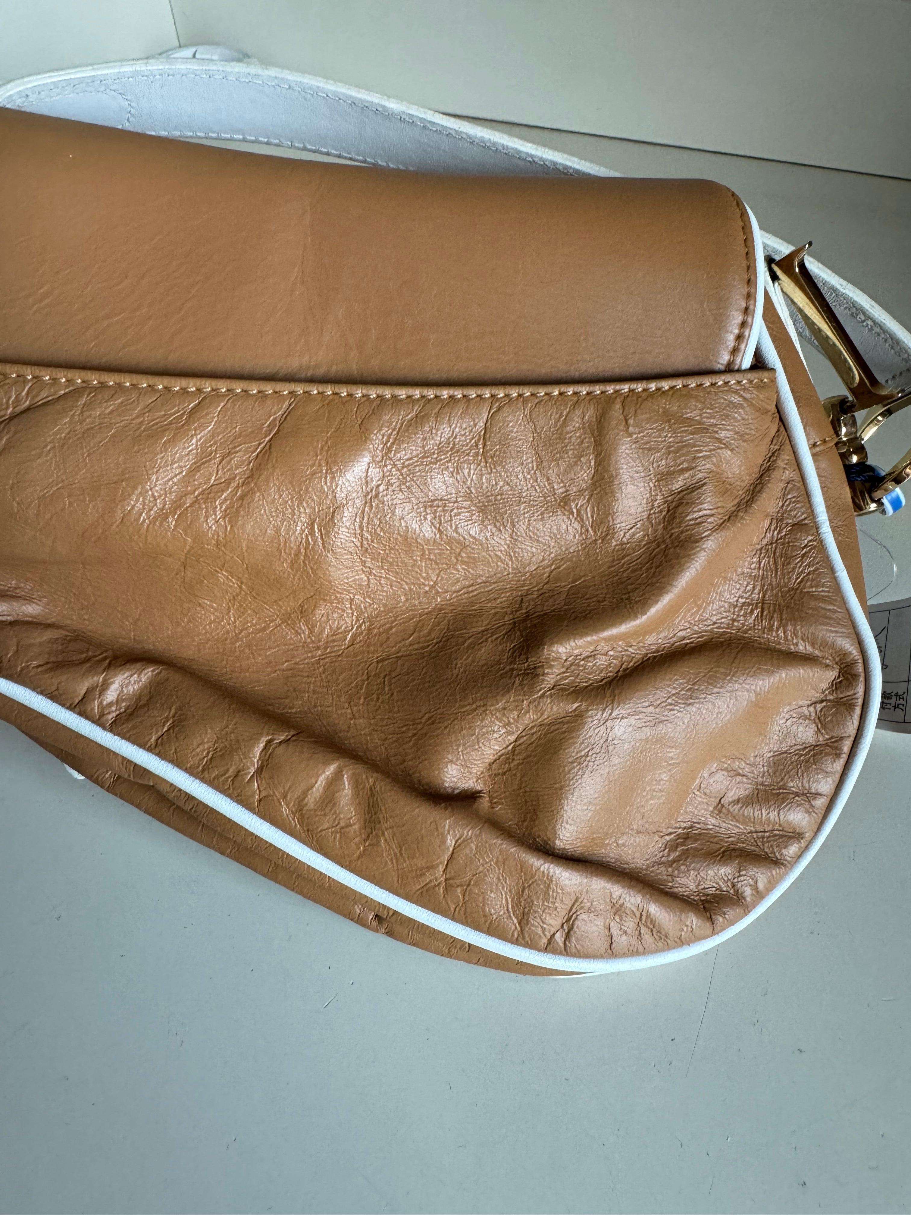 Dior Saddle Vintage Brown Leder und Seide Innenraum Umhängetasche im Angebot 14