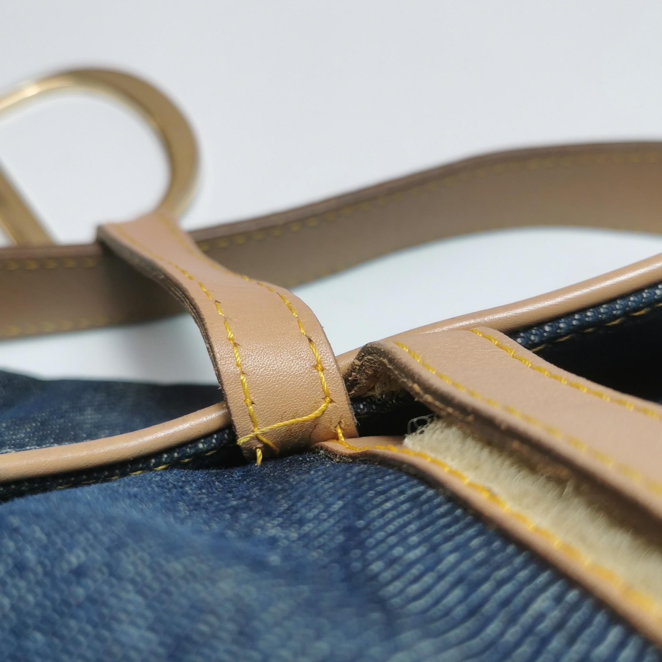 Dior Sattel Vintage Marineblaues Denim mit Seidenfutter und Lederbesatz aus Seide im Angebot 13