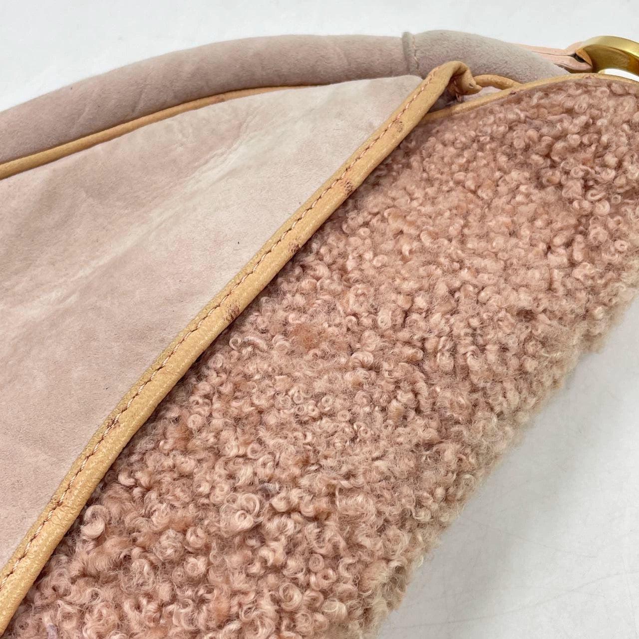 Dior Saddle Vintage Shoulder Bag Medium Shearling and Ostrich Leather Pink For Sale 11