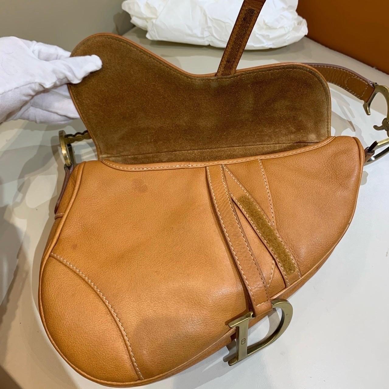 Dior Saddle Vintage Tan Brown Calfskin Leather Gold Hardware Shoulder Bag For Sale 13
