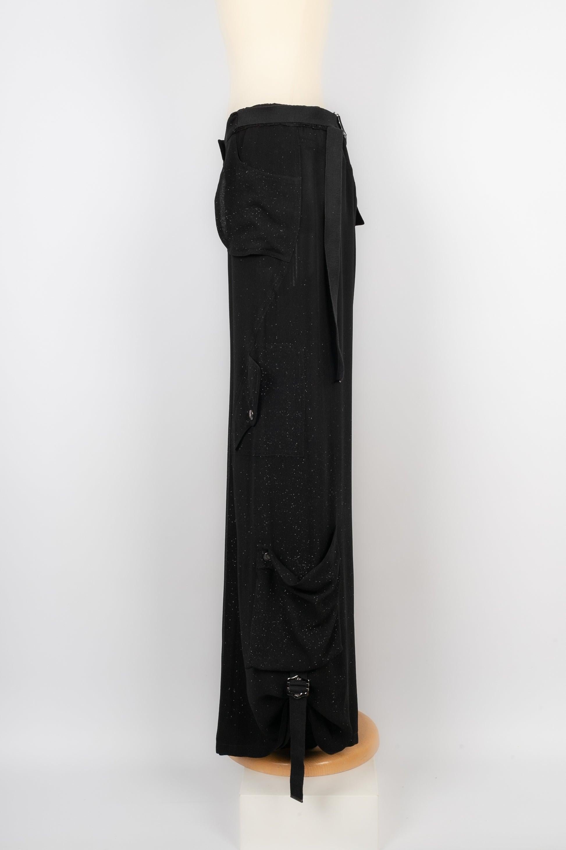 Dior- (Made in France) Sequined black silk pants. 2003 Fall-Winter Collection. Size 38FR.

Additional information:
Condition: Very good condition
Dimensions: Waist: 39 cm - Length: 105 cm
Seller Reference: FJ84
