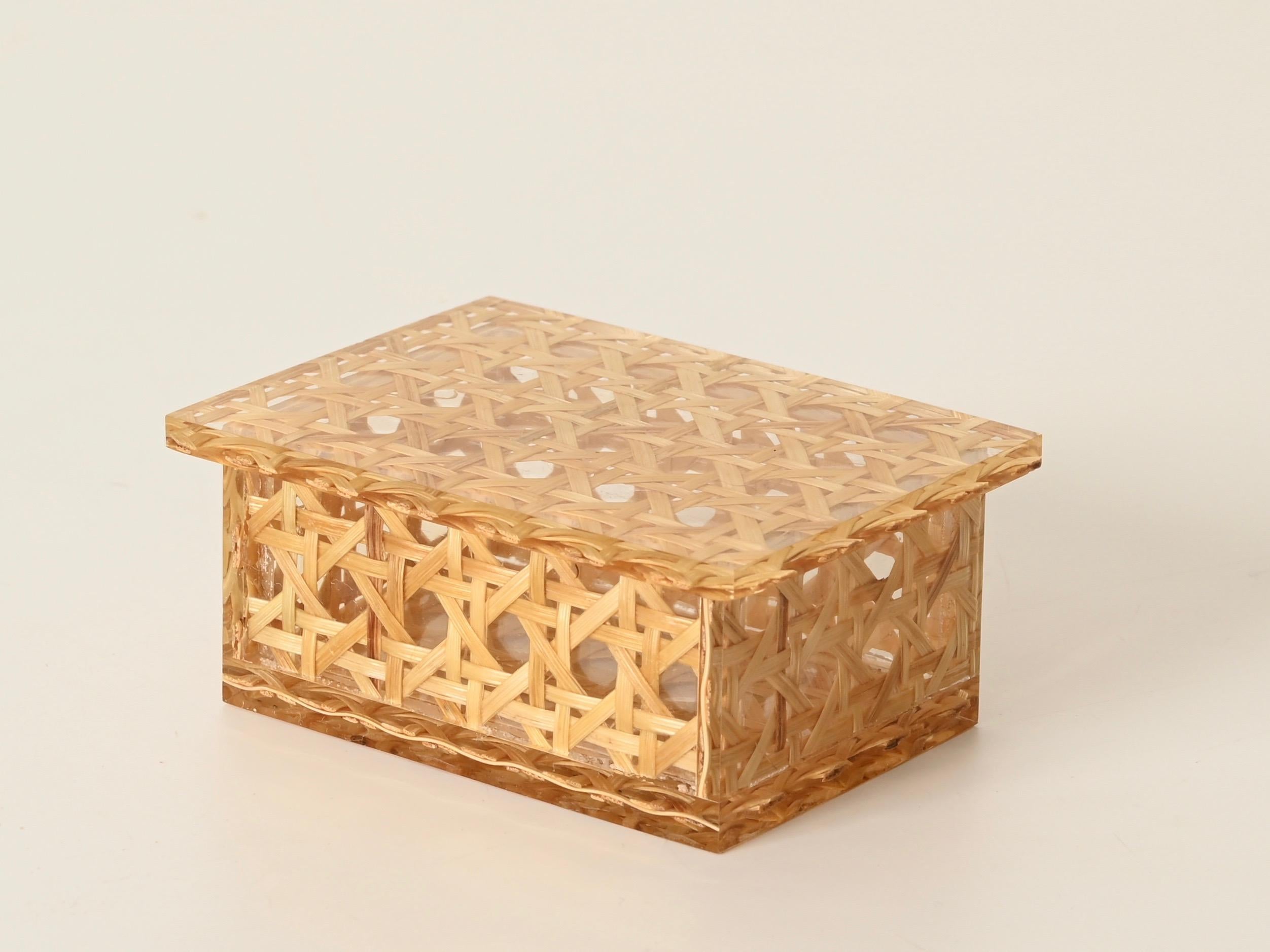 Dior Set of 3 Decorative Boxes in Brass, Lucite and Vienna Straw, Italy, 1970s For Sale 11